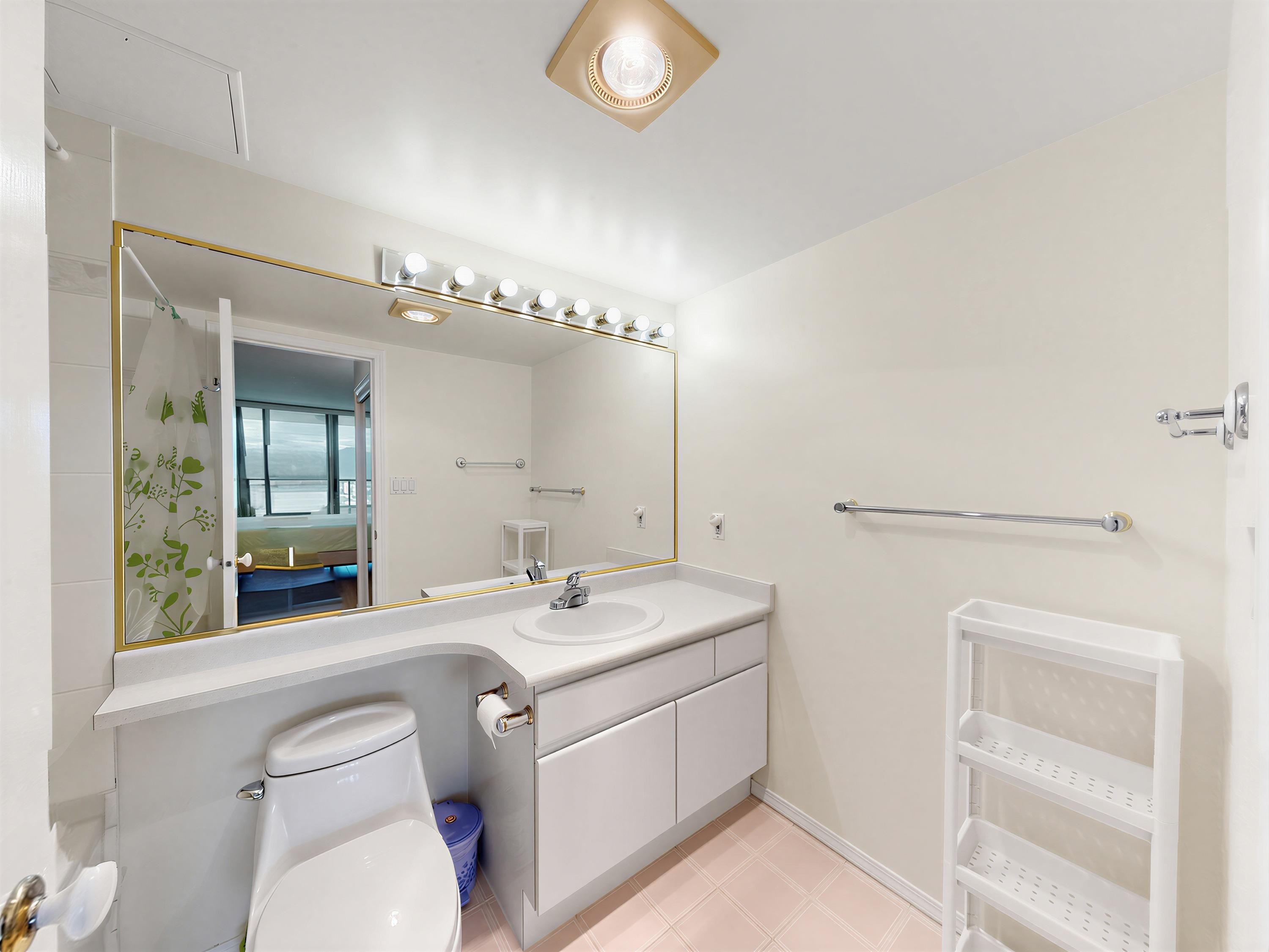1706 5899 WILSON AVENUE