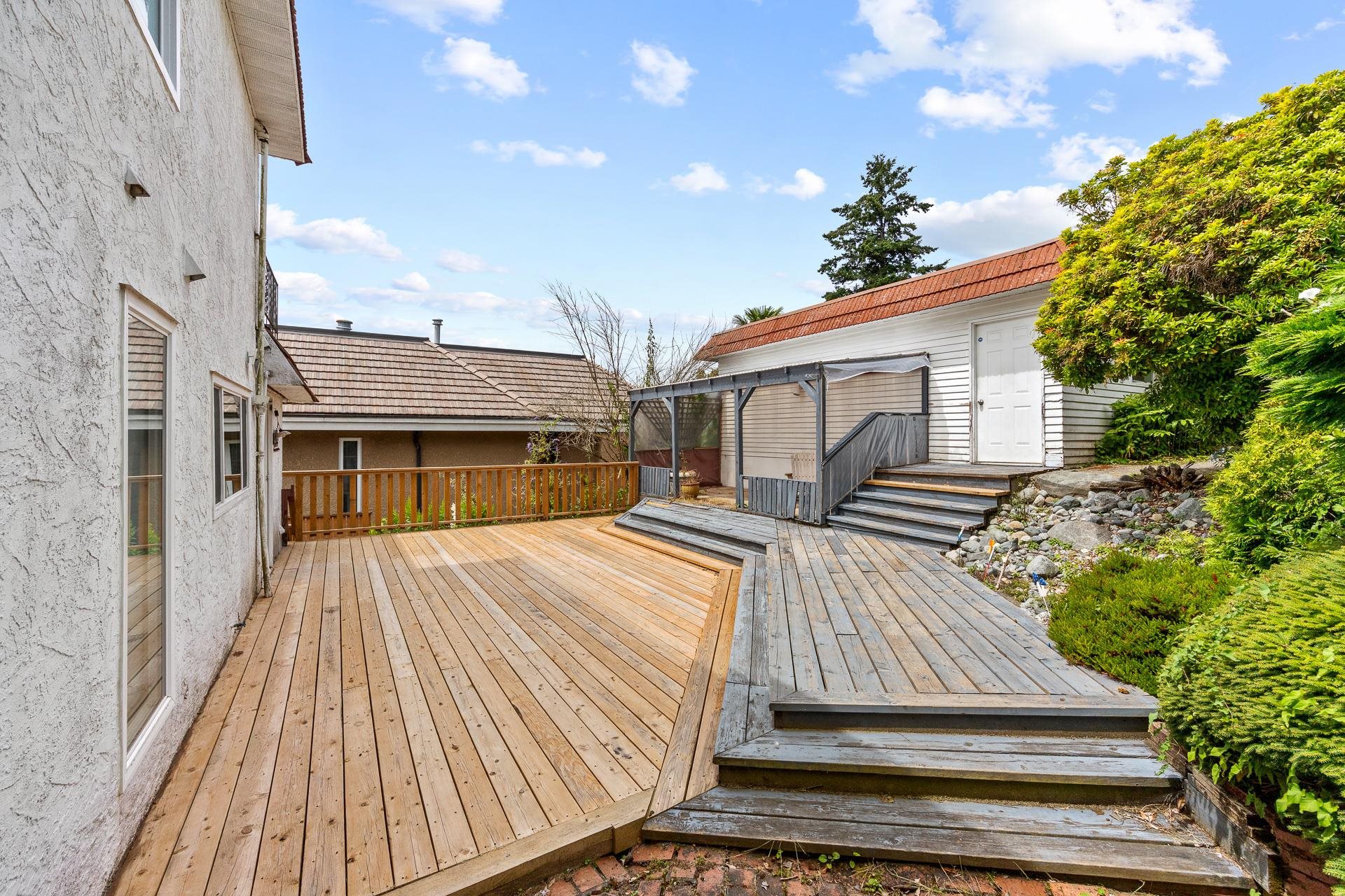 14471 MAGDALEN CRESCENT