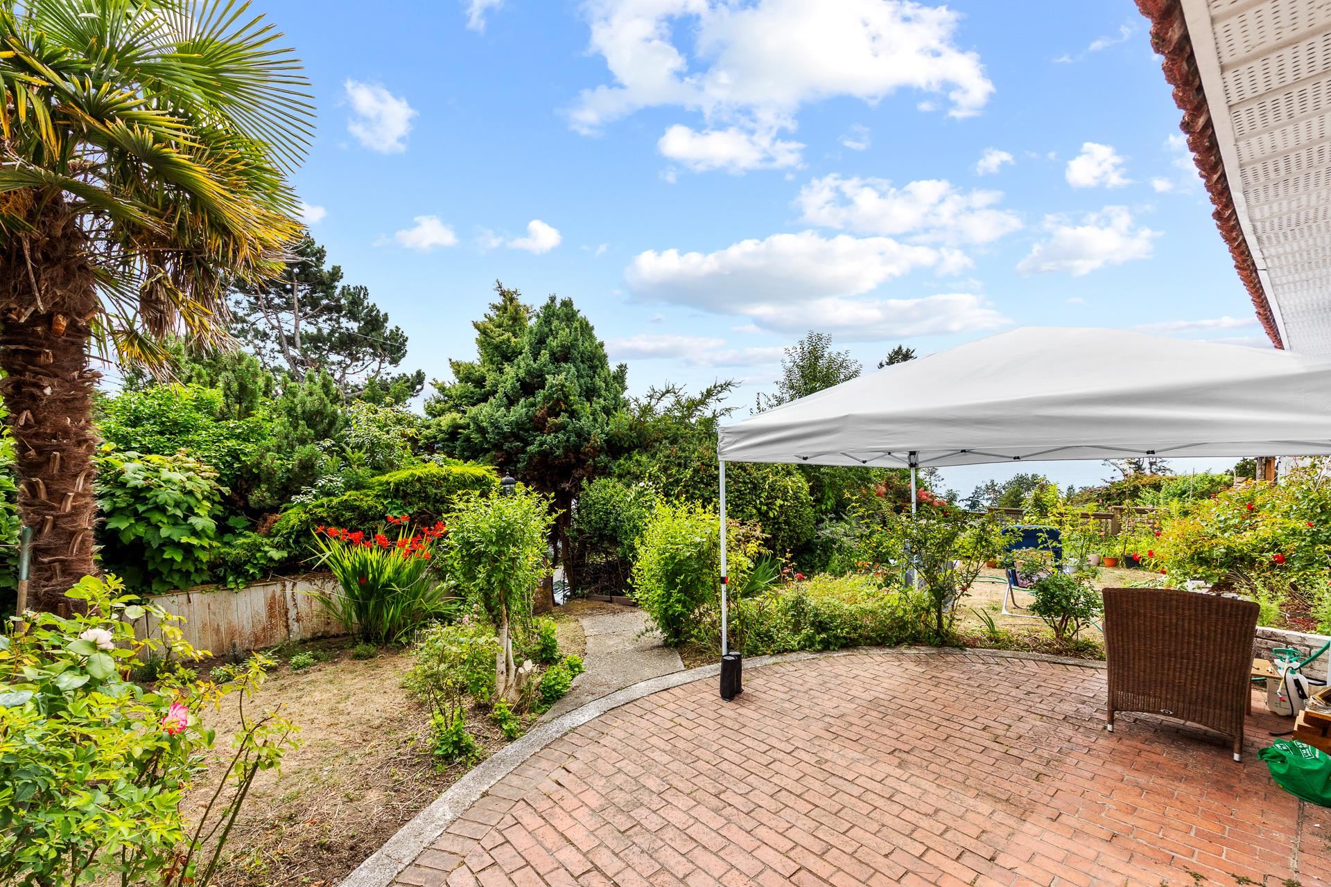 14471 MAGDALEN CRESCENT