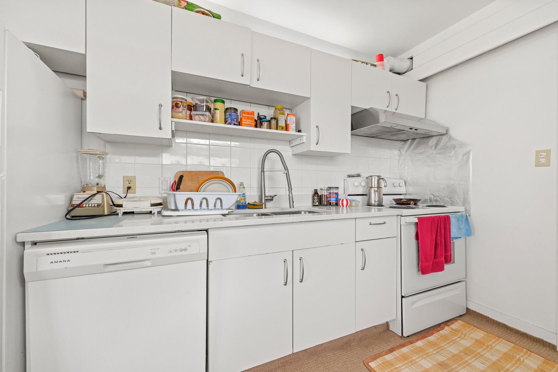 14471 MAGDALEN CRESCENT