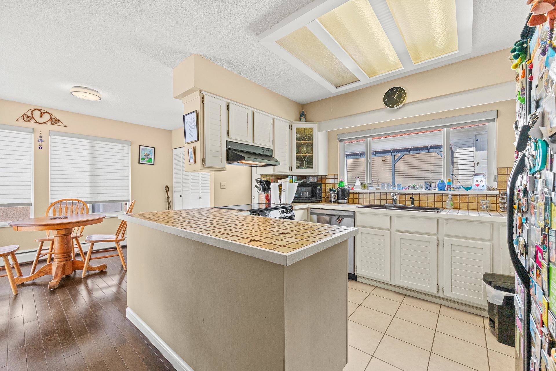 14471 MAGDALEN CRESCENT