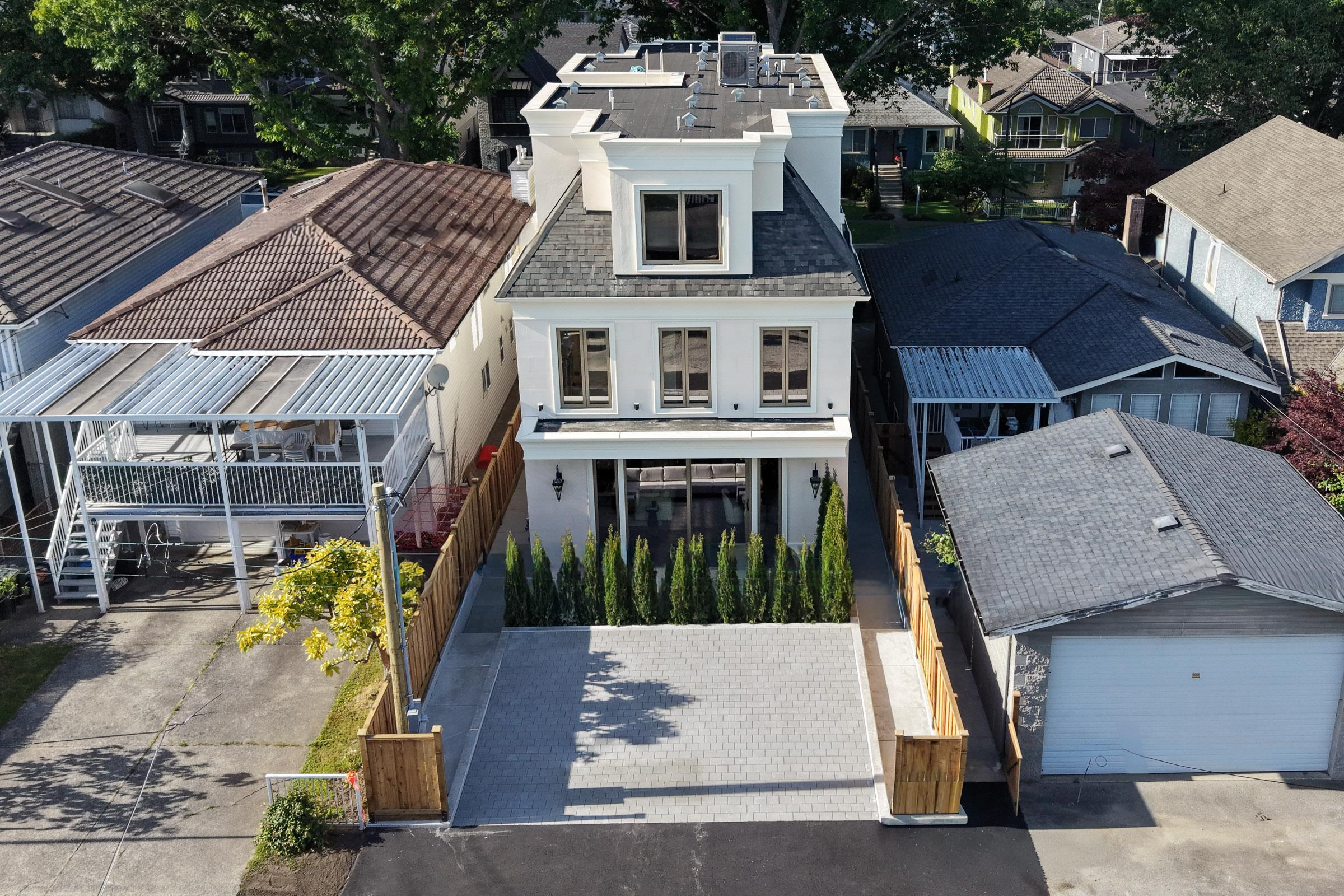 1 4136 CAMBRIDGE STREET