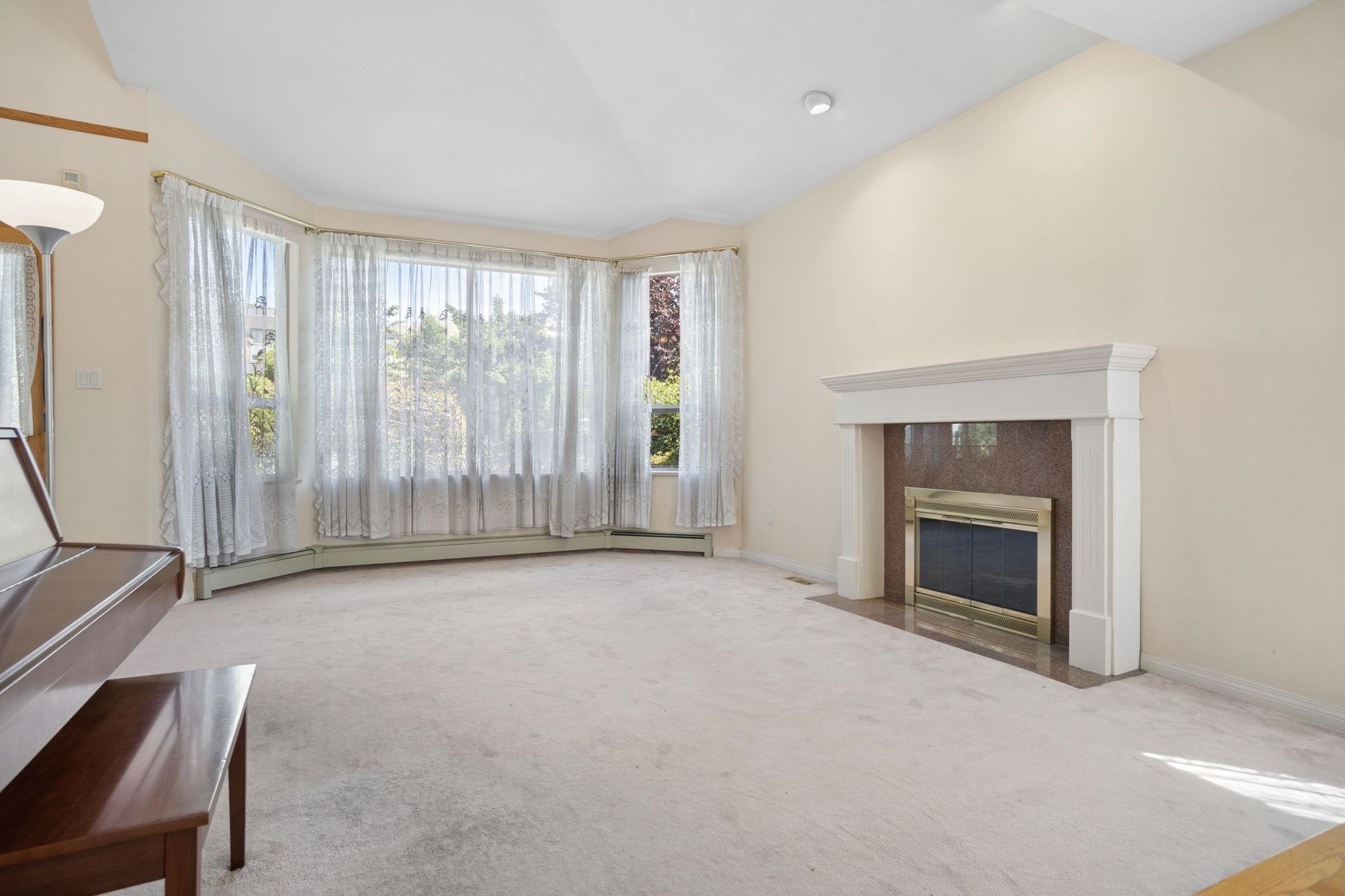 2986 W 37TH AVENUE