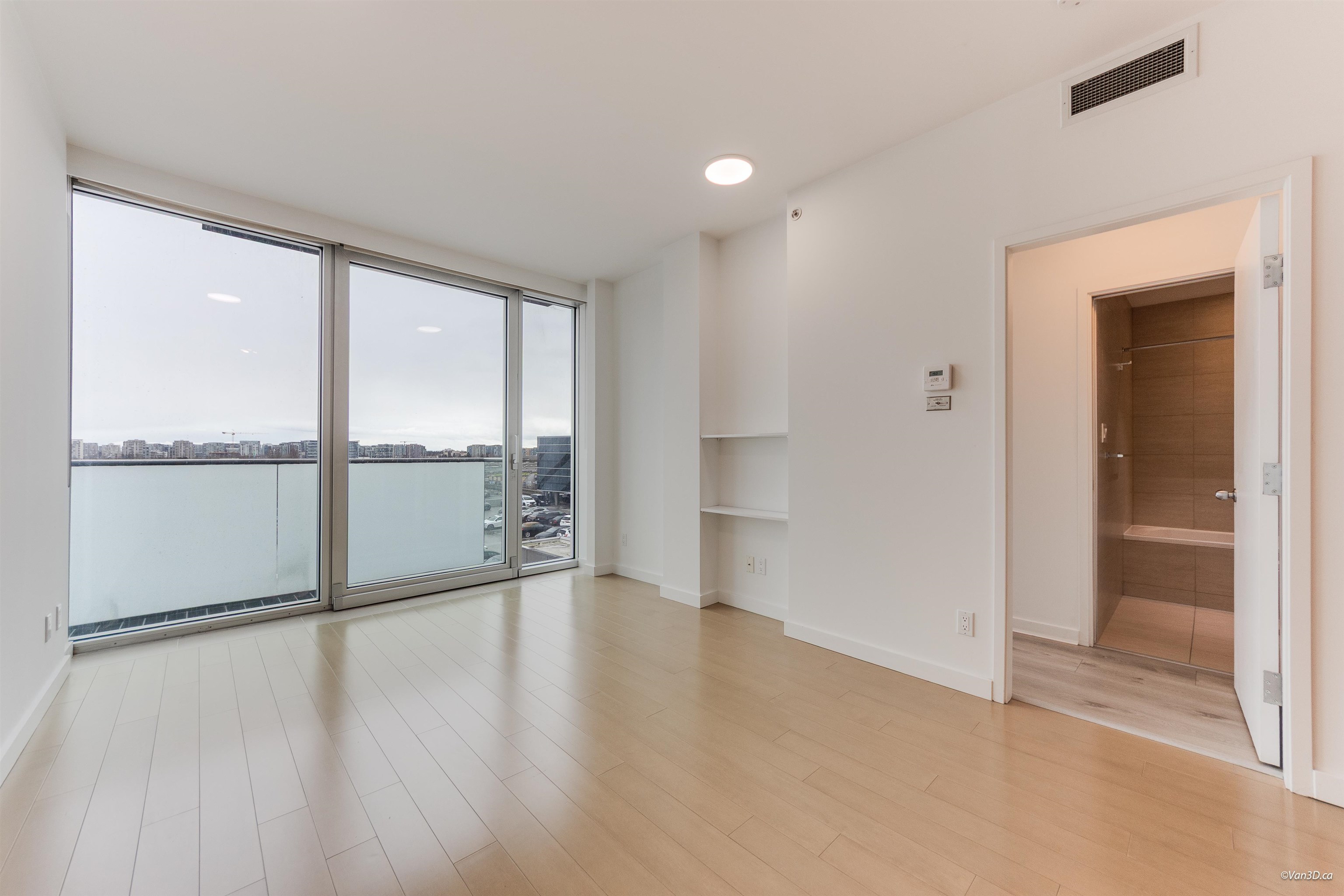 823 8080 CAMBIE ROAD