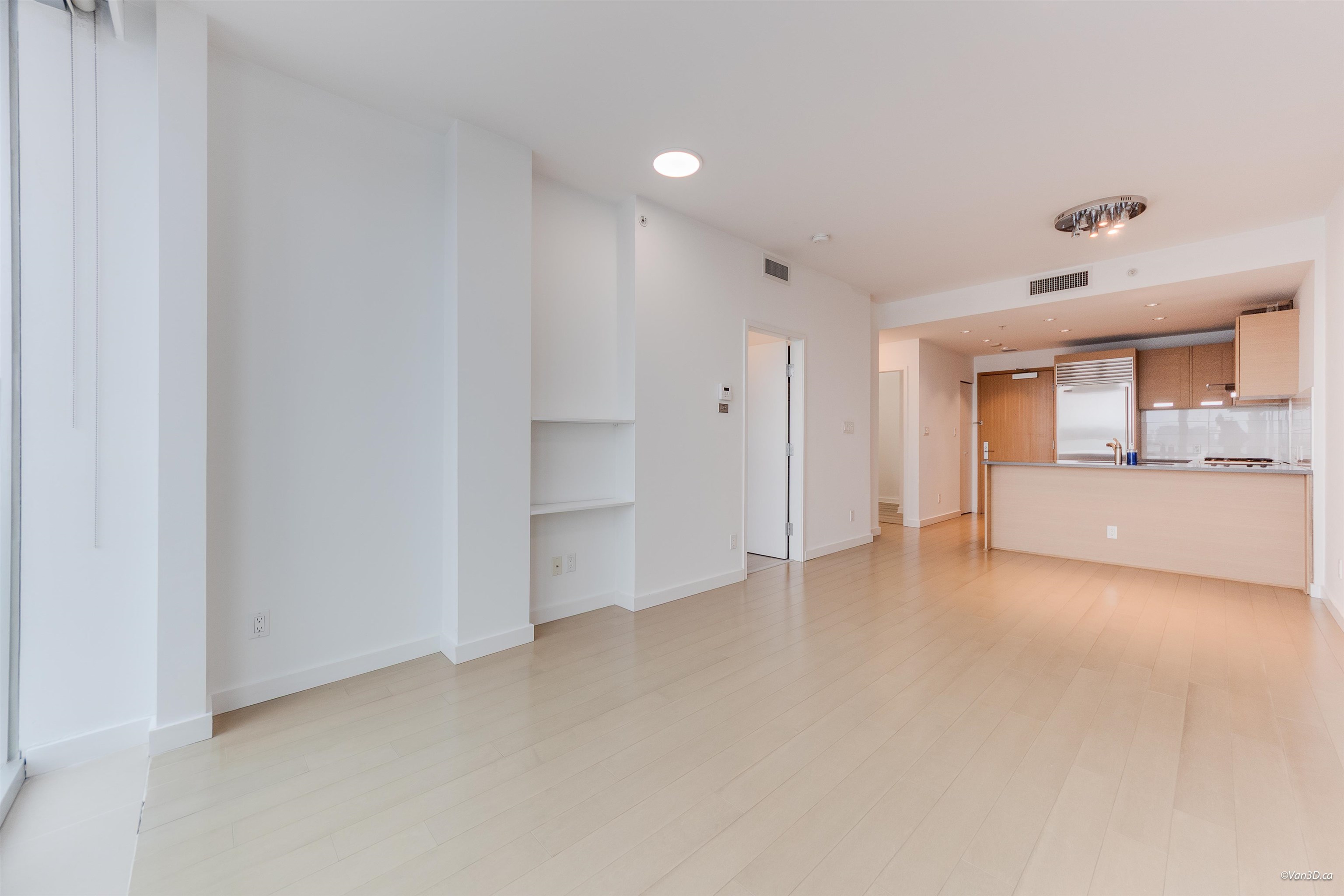 823 8080 CAMBIE ROAD