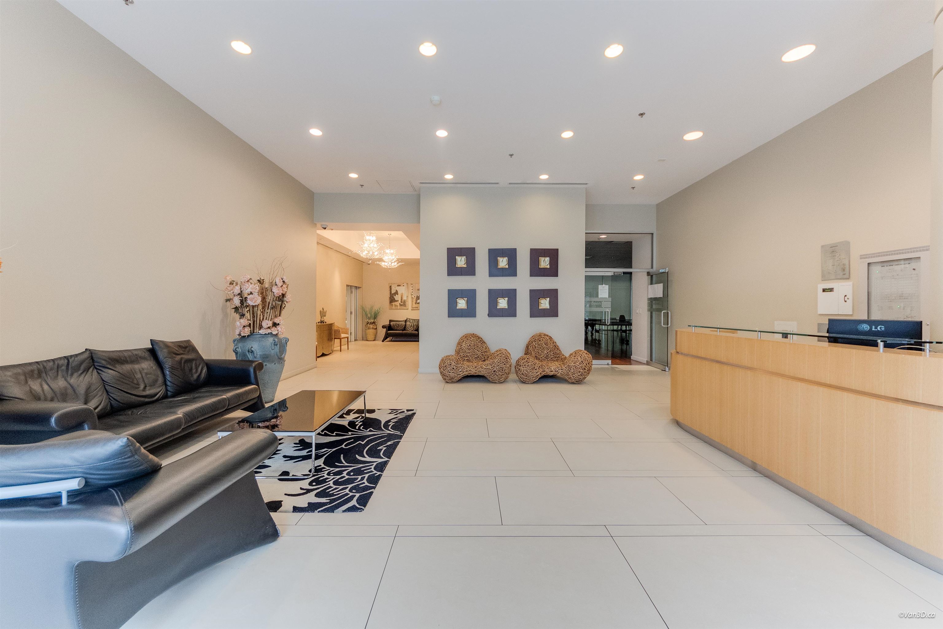 823 8080 CAMBIE ROAD