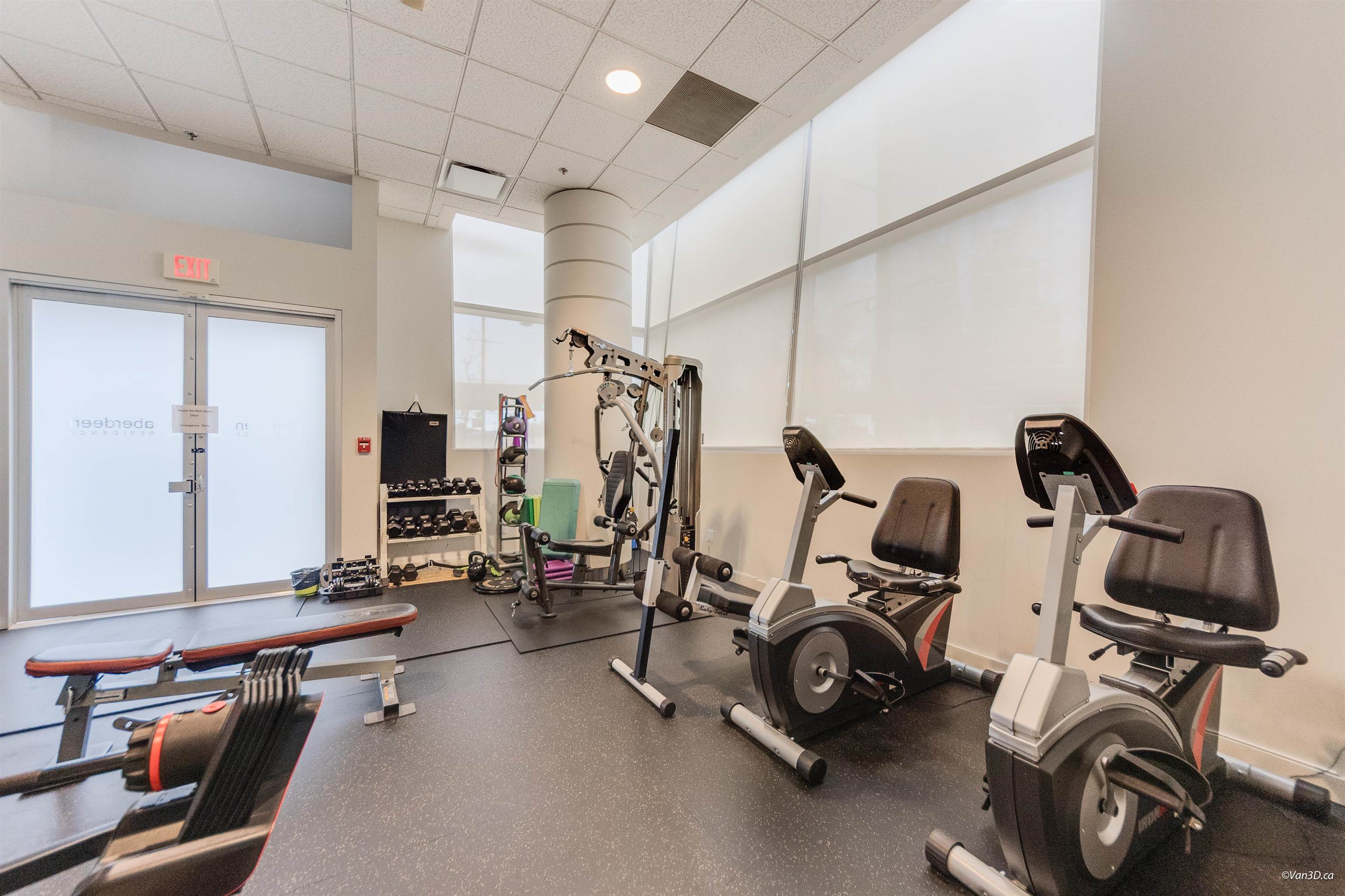 823 8080 CAMBIE ROAD