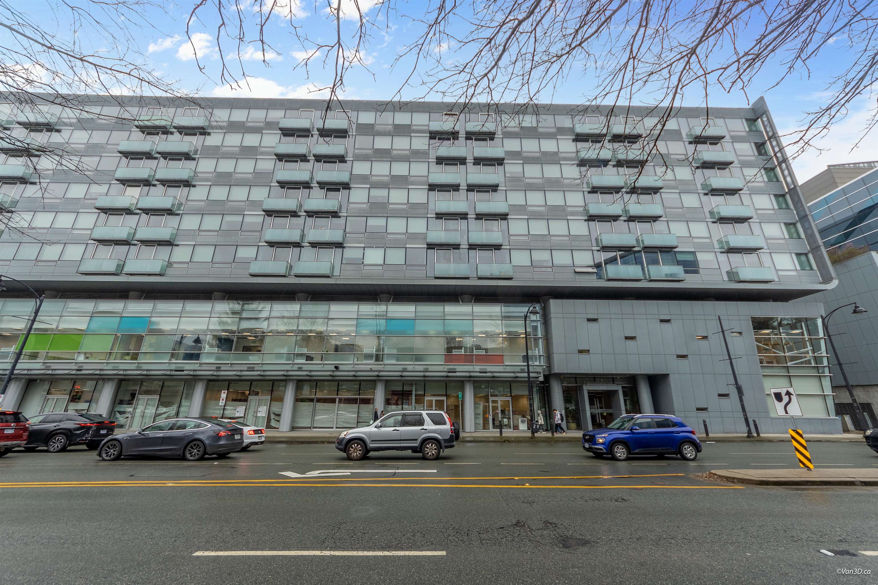 823 8080 CAMBIE ROAD
