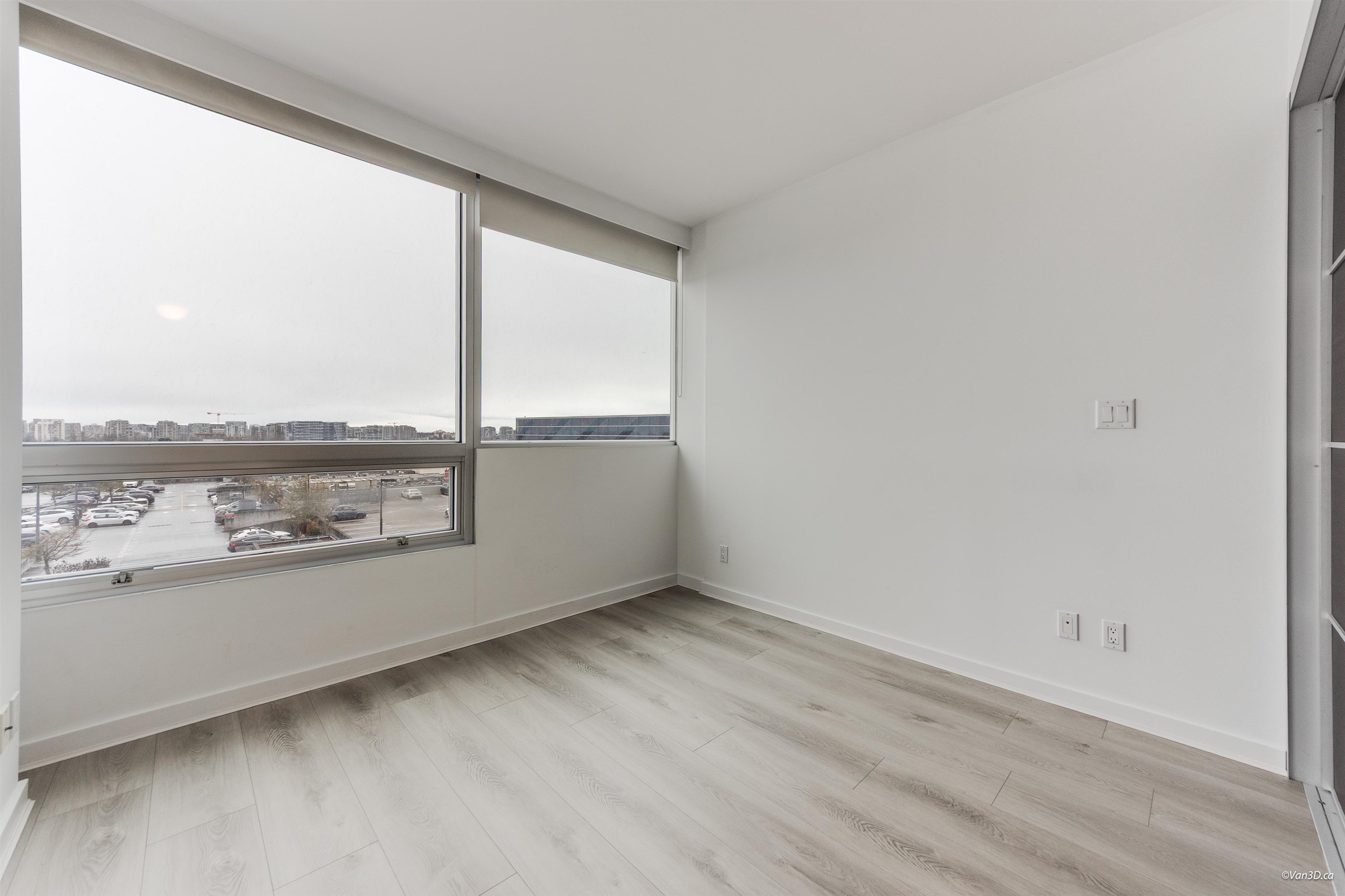 823 8080 CAMBIE ROAD