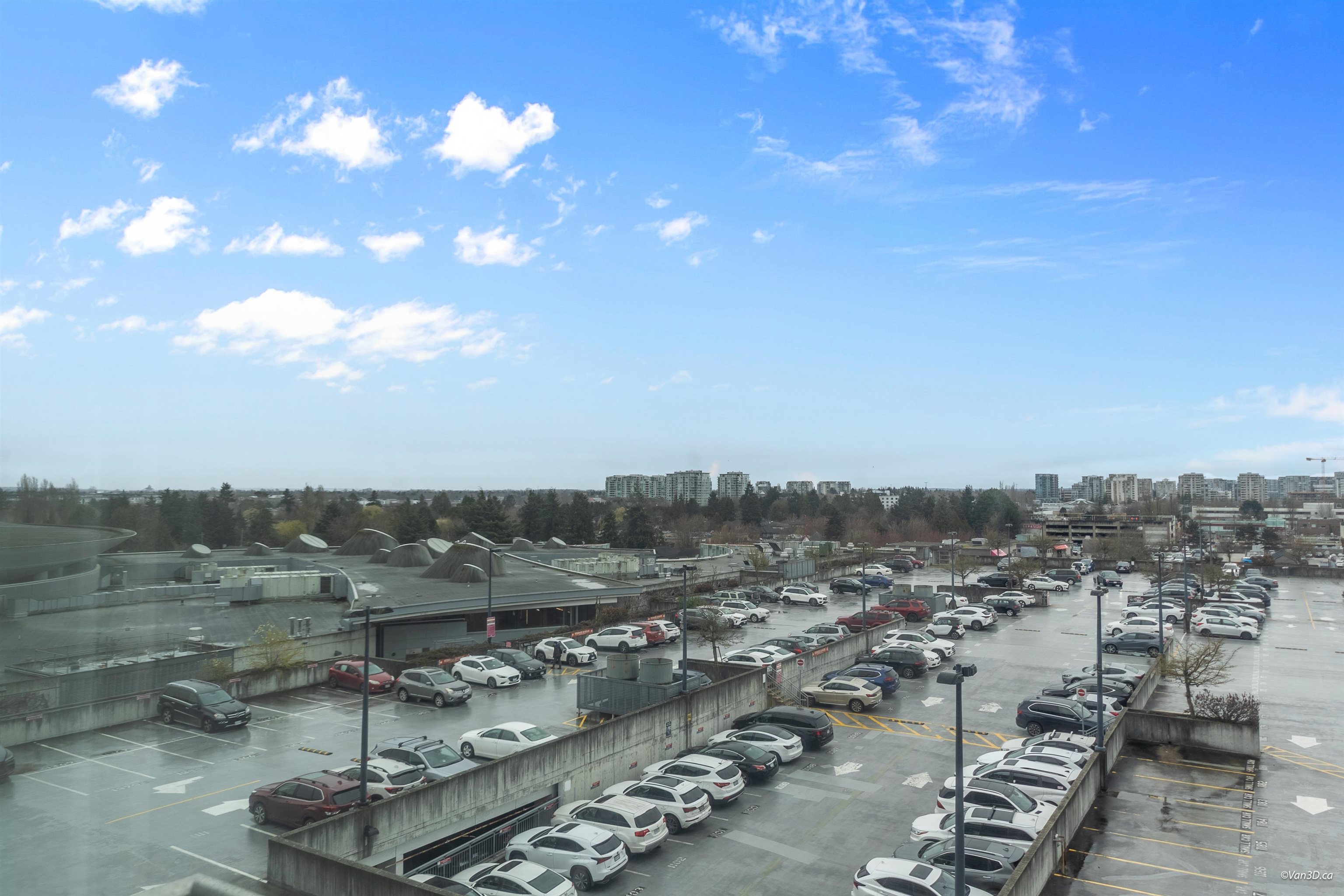 823 8080 CAMBIE ROAD