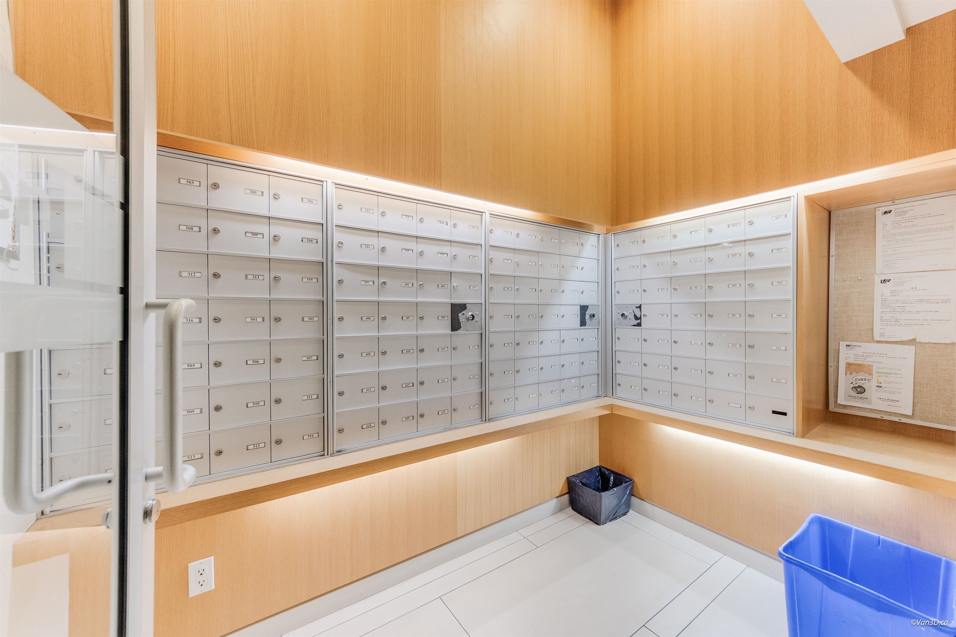 823 8080 CAMBIE ROAD