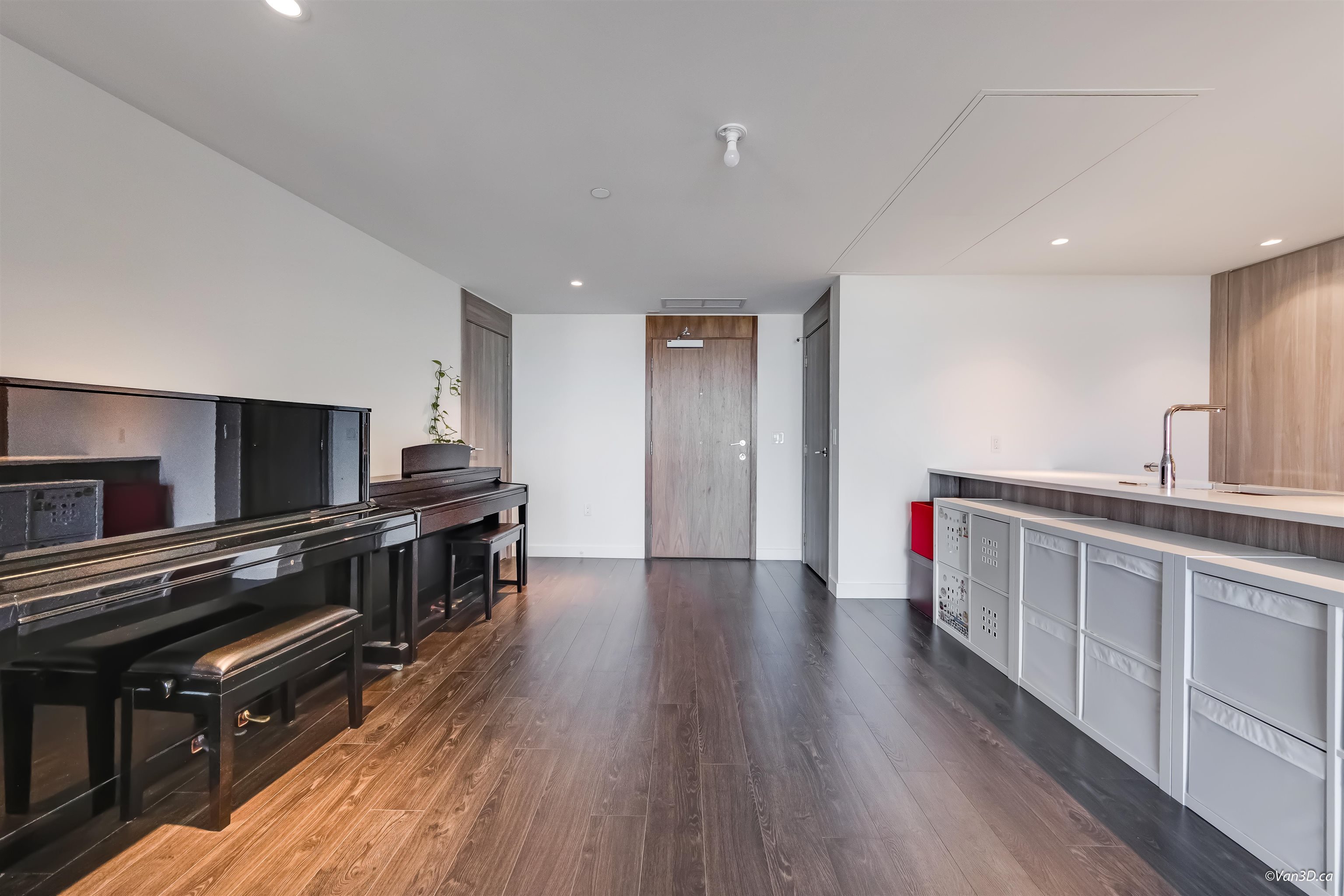 1096 8671 HAZELBRIDGE WAY
