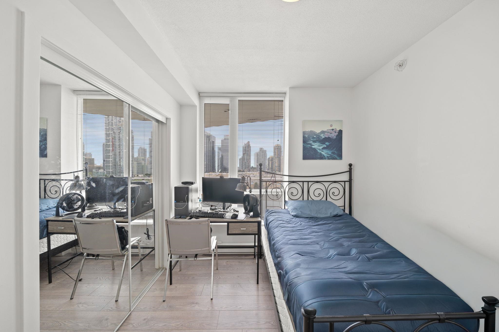 1601 4808 HAZEL STREET