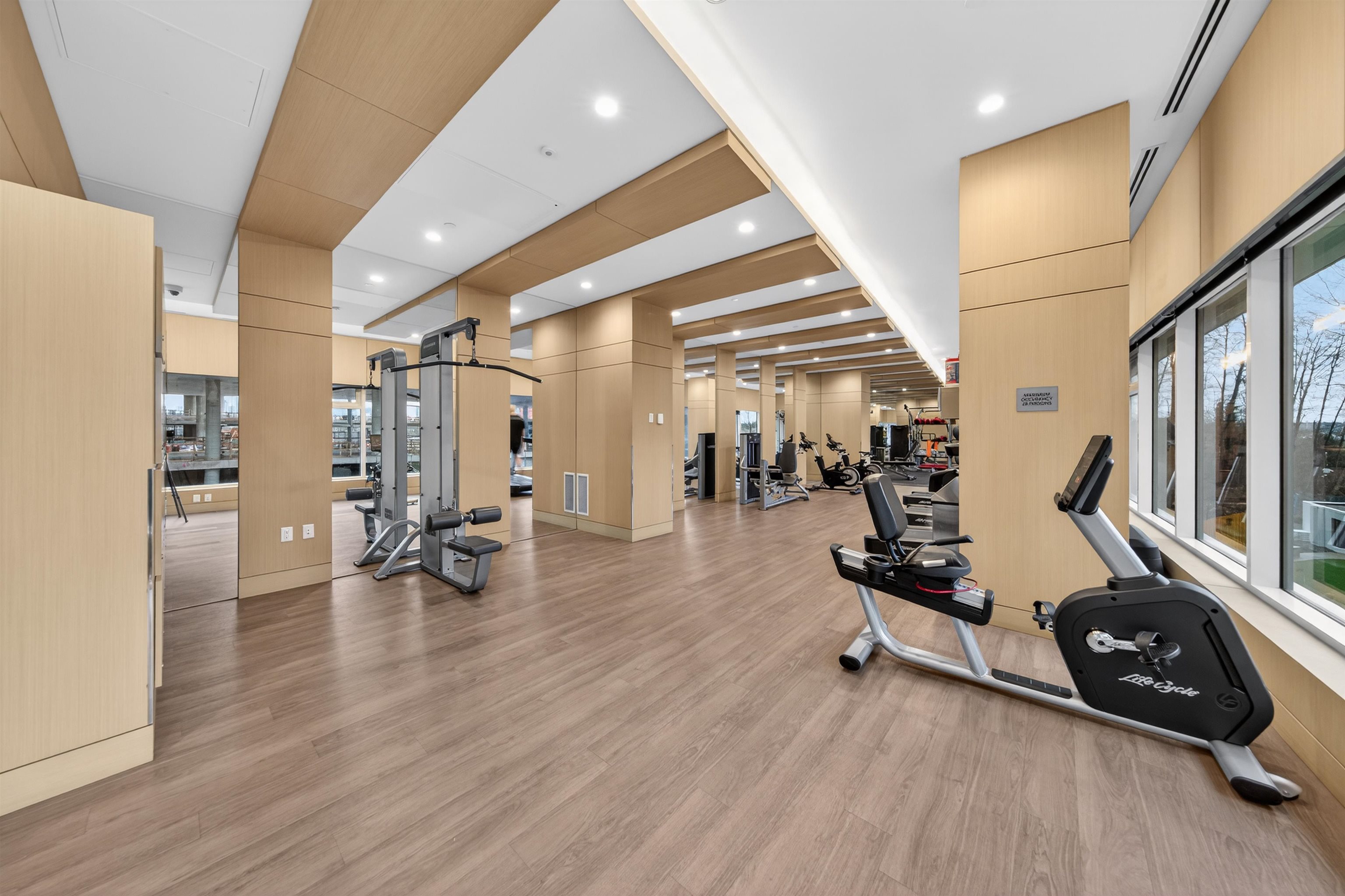 1205 4880 LOUGHEED HIGHWAY