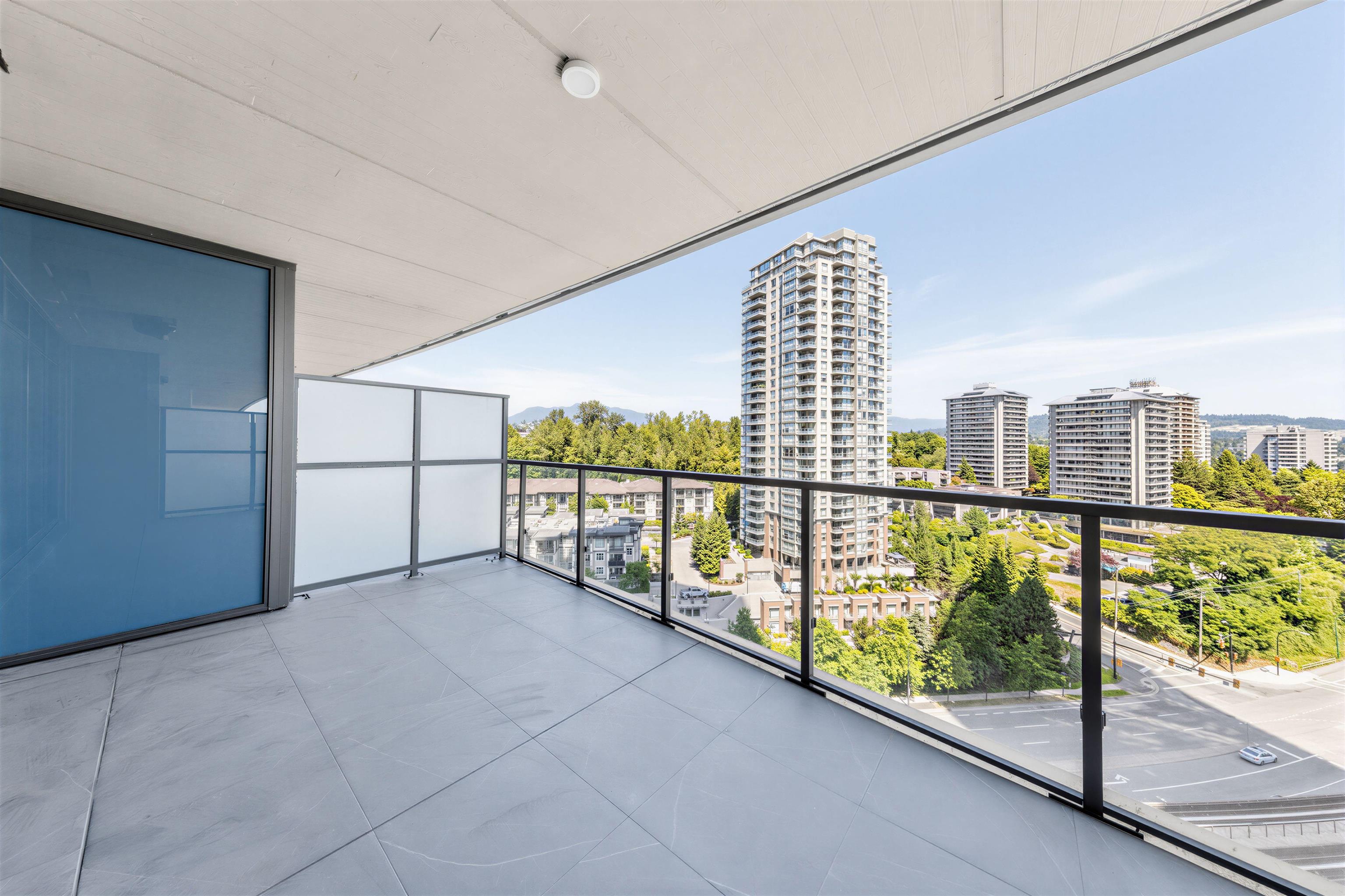 1205 4880 LOUGHEED HIGHWAY