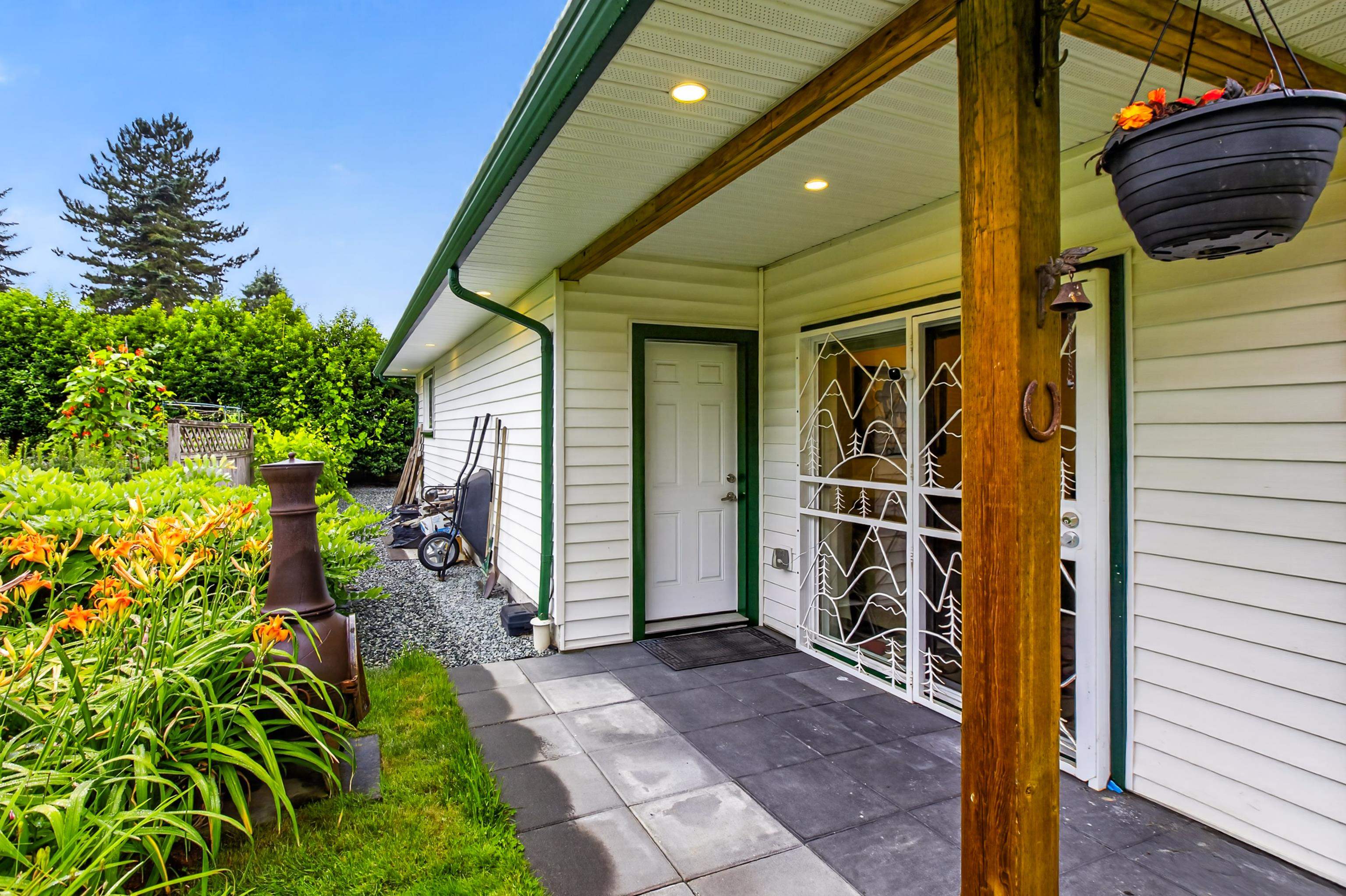 21662 RIVER ROAD