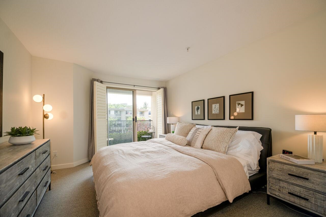 310 1859 SPYGLASS PLACE
