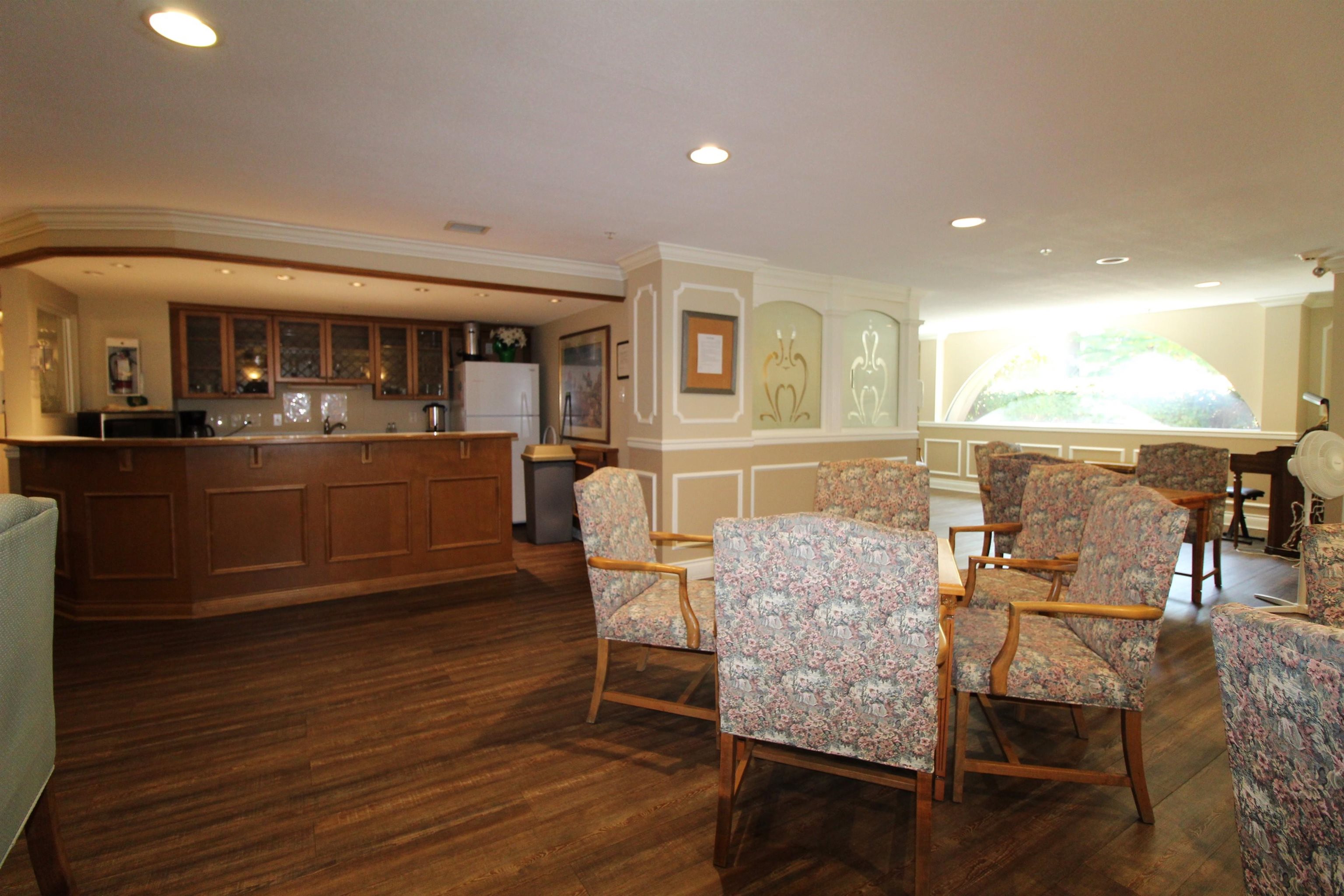 303 8975 JONES ROAD