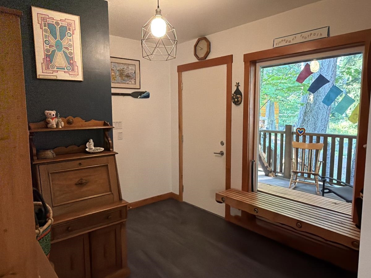 24 PIRATE PLACE