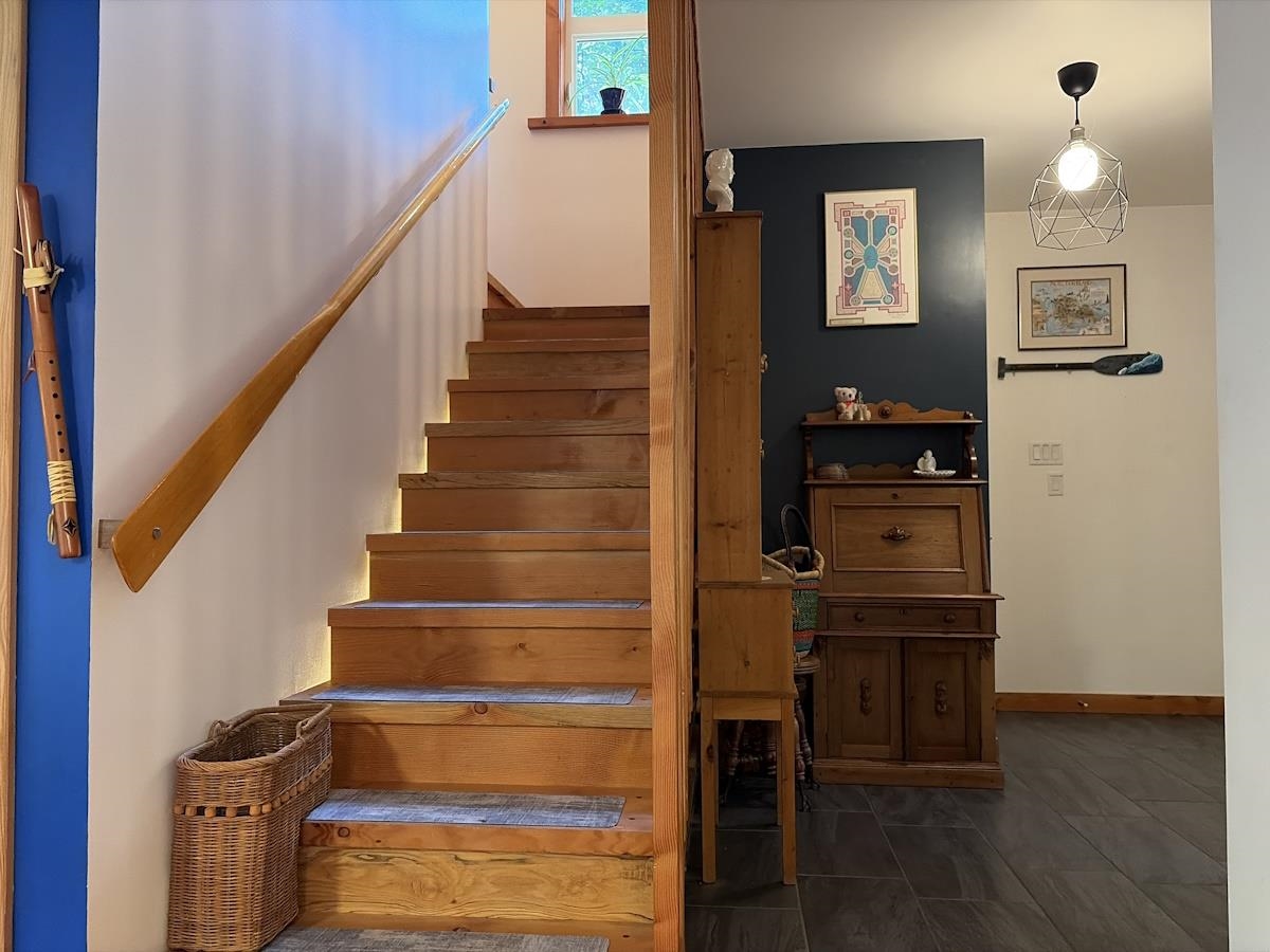 24 PIRATE PLACE