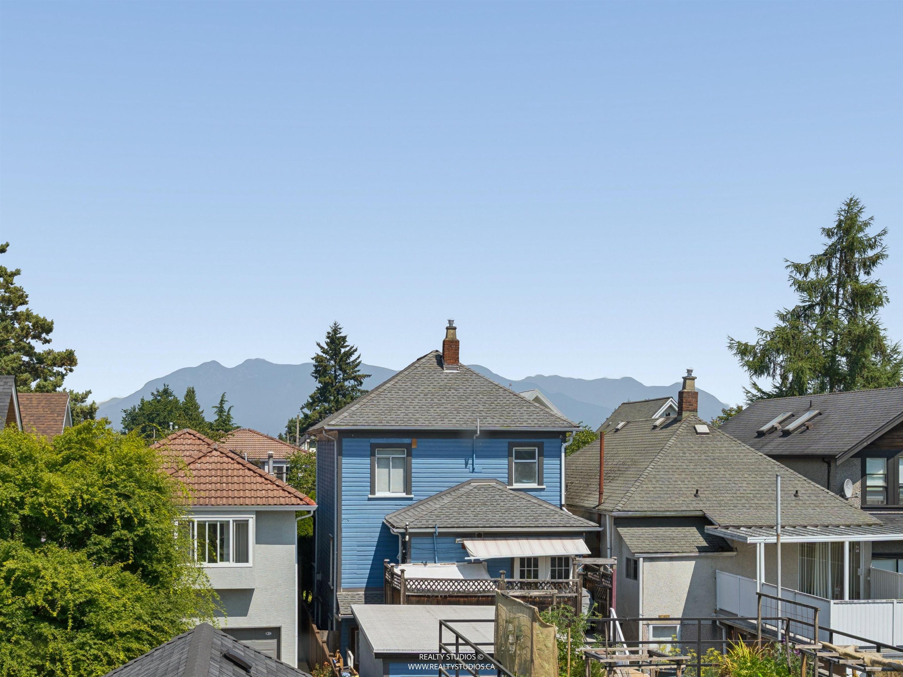 119 E 27TH AVENUE