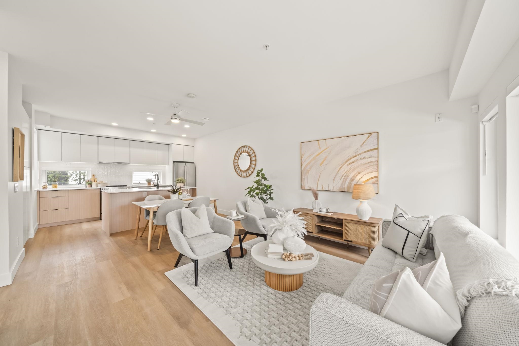 213 1306 LAVAL SQUARE
