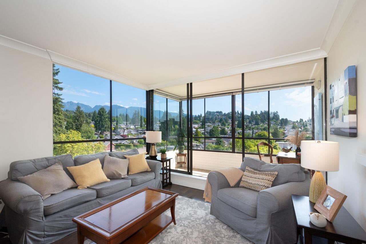 802 1412 ESQUIMALT AVENUE