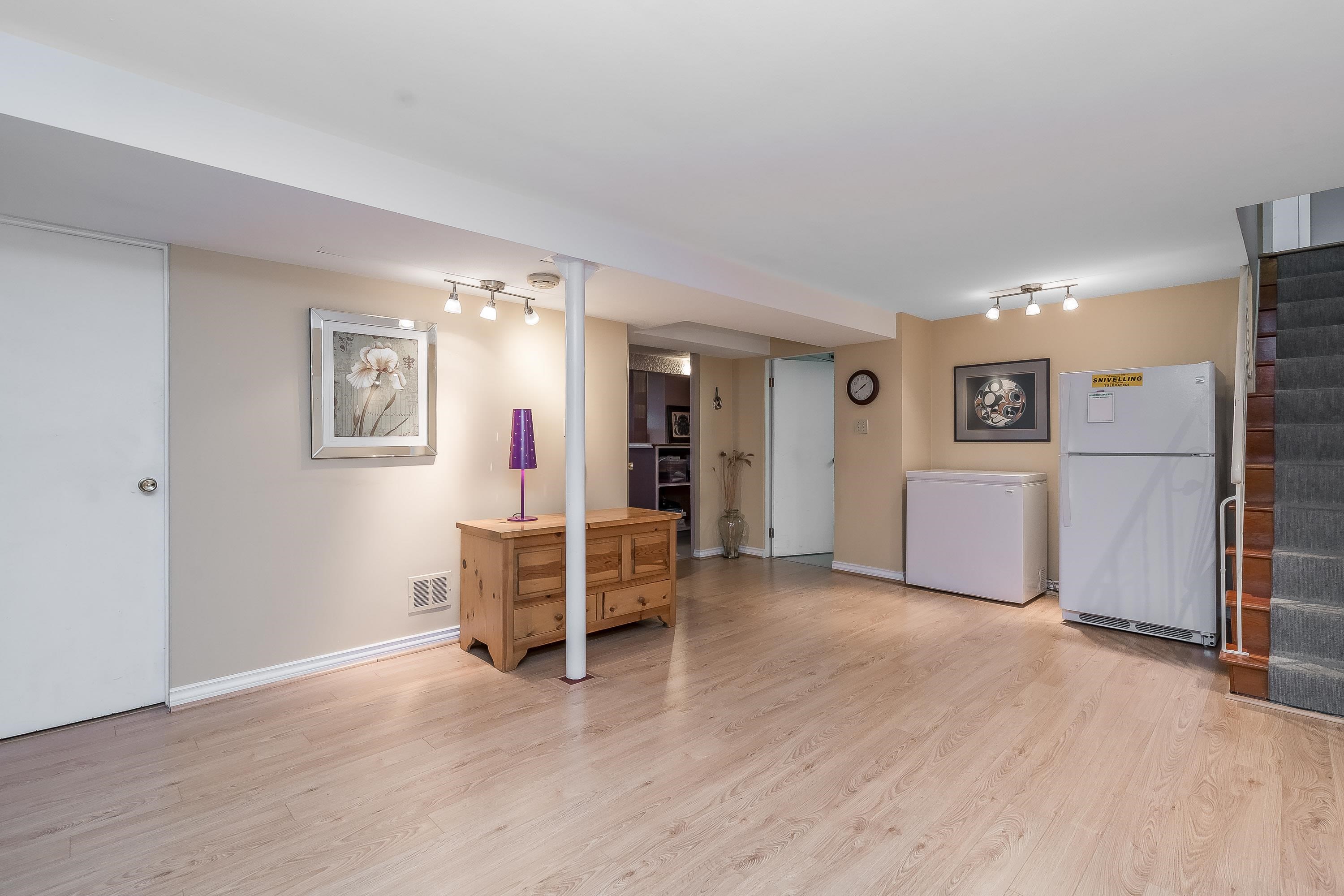 324 CHURCHILL AVENUE