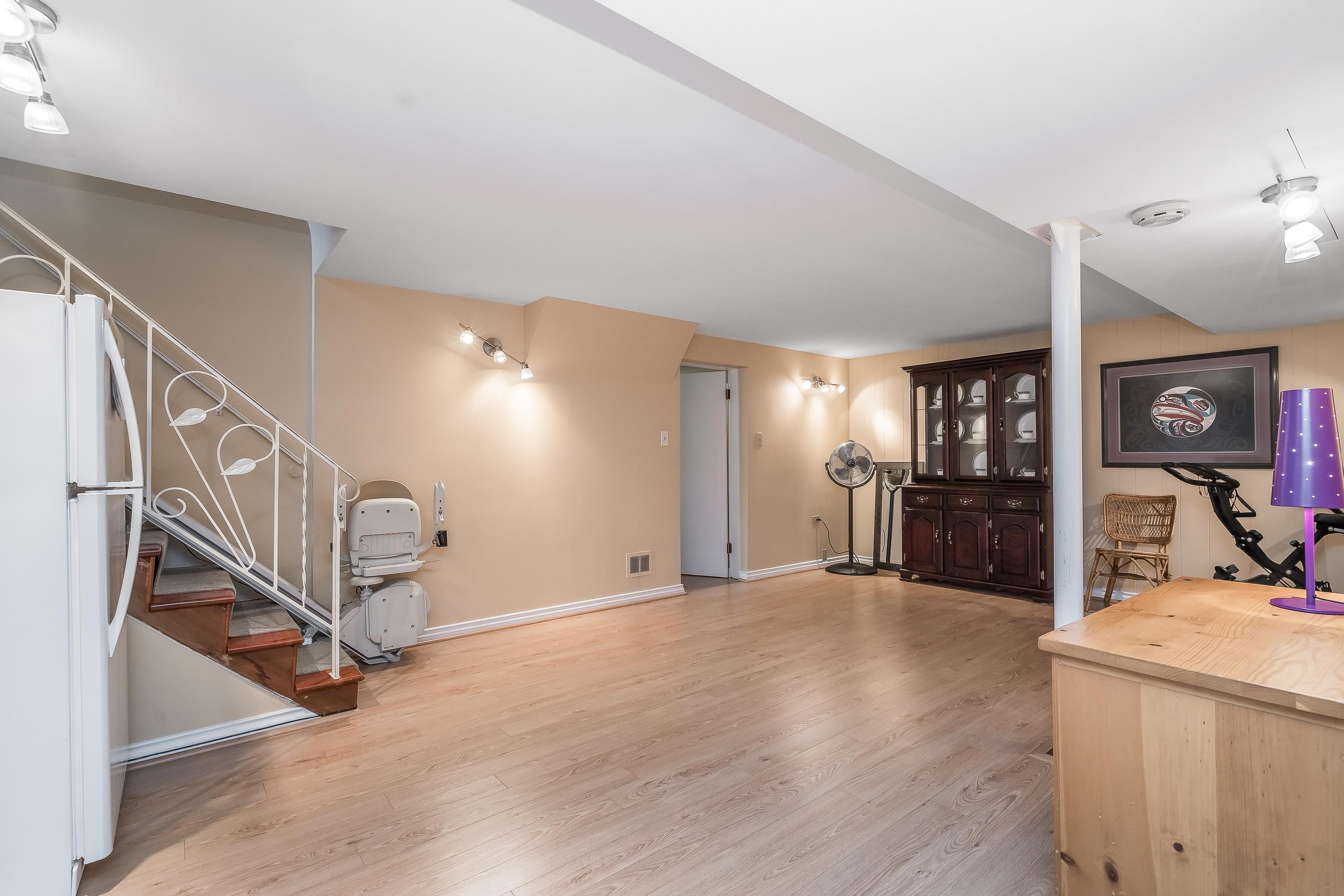 324 CHURCHILL AVENUE