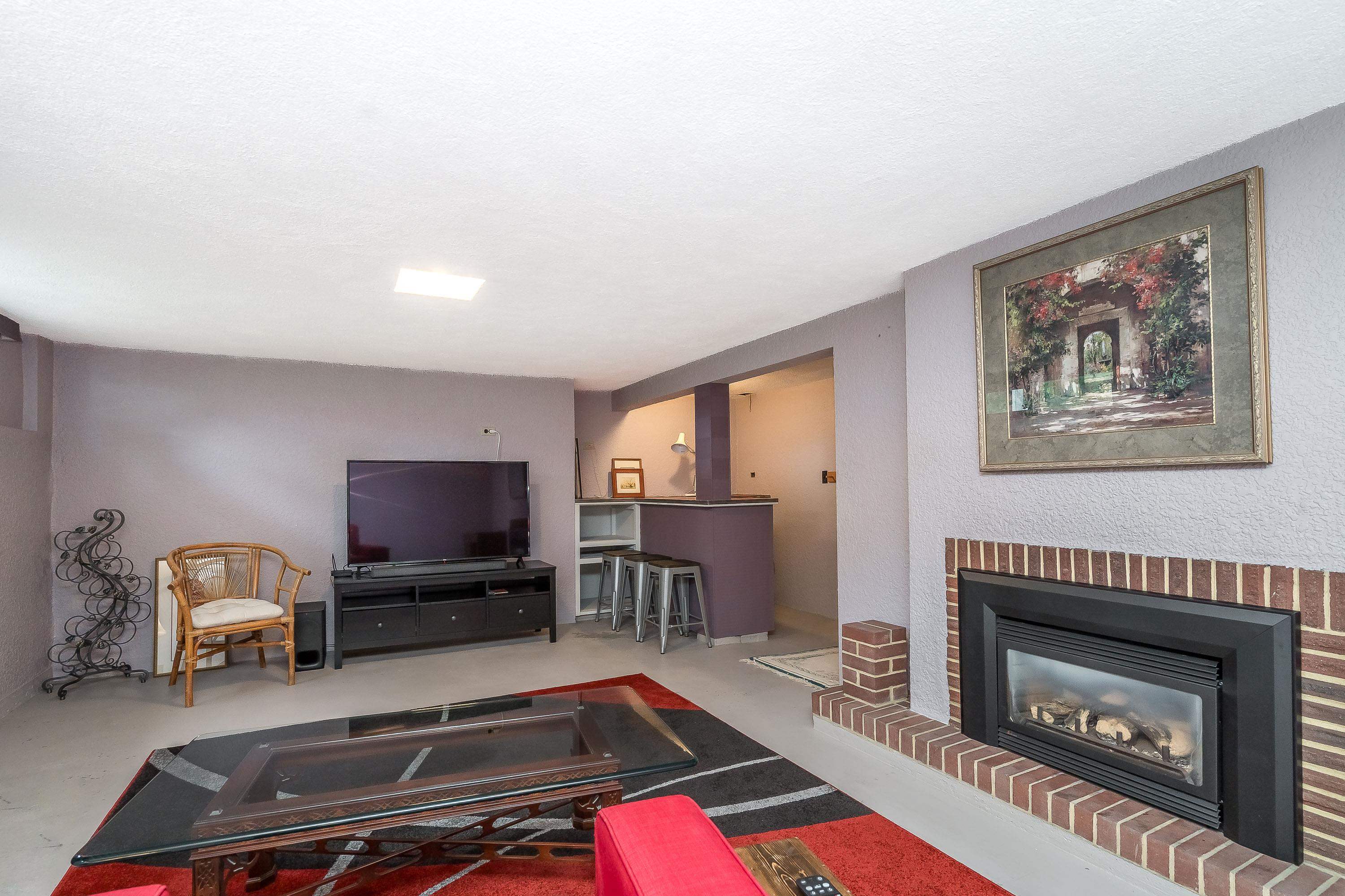 324 CHURCHILL AVENUE