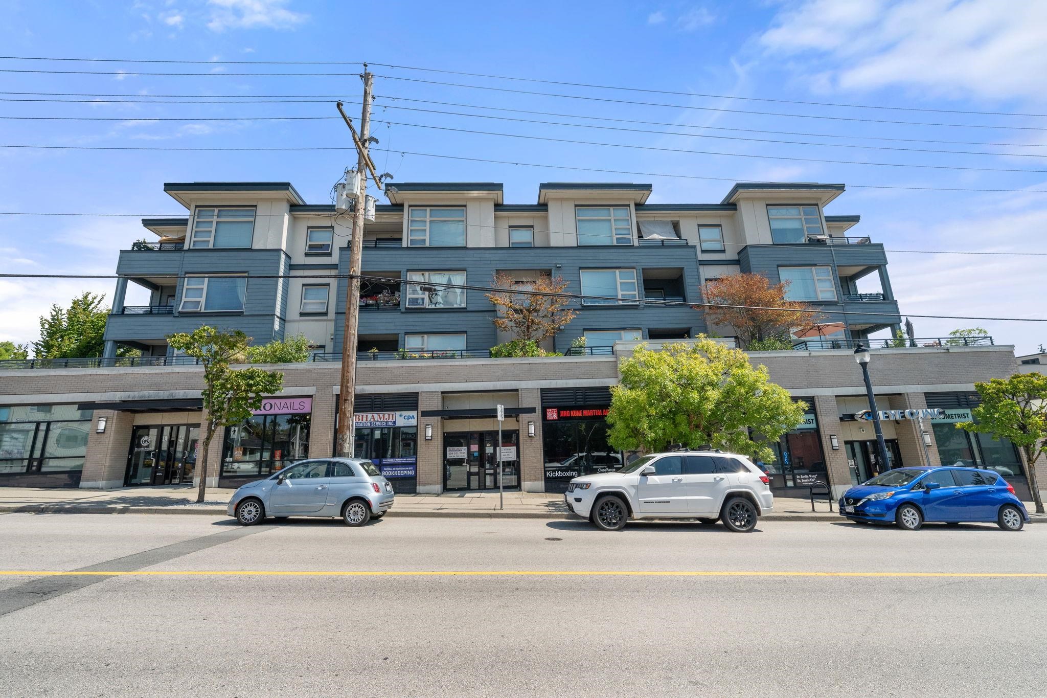 302 709 12TH STREET