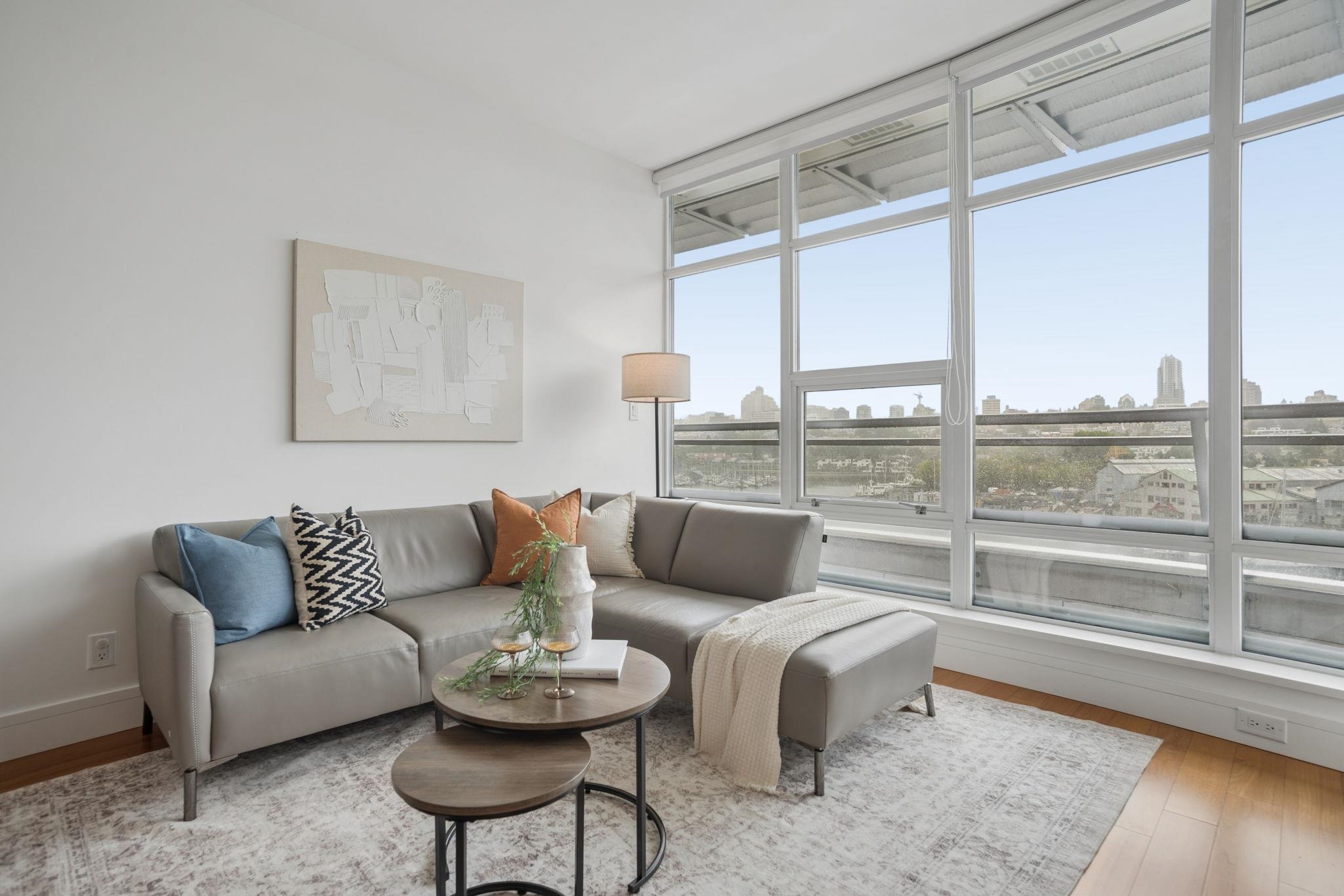 802 628 KINGHORNE MEWS