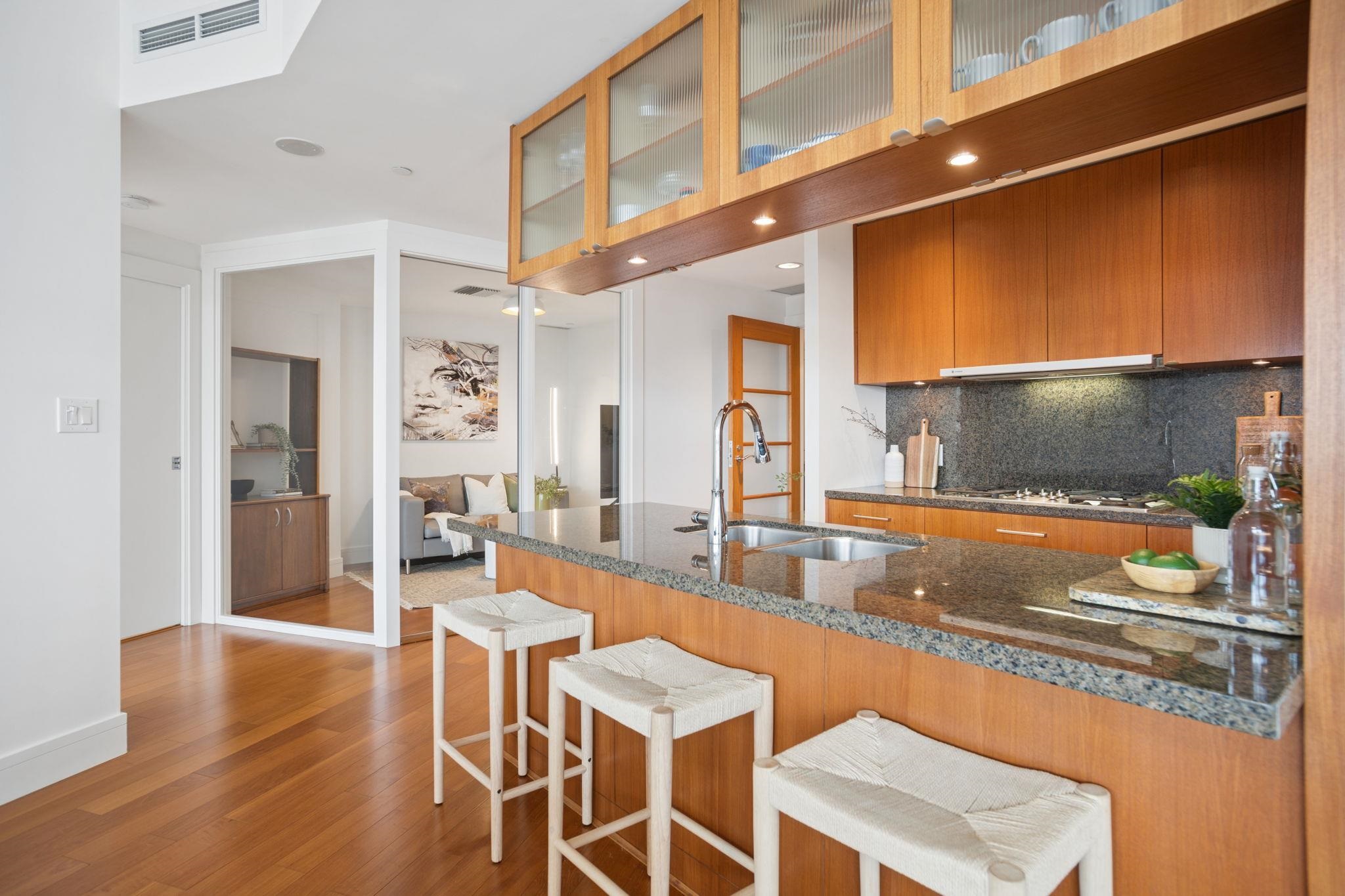 802 628 KINGHORNE MEWS
