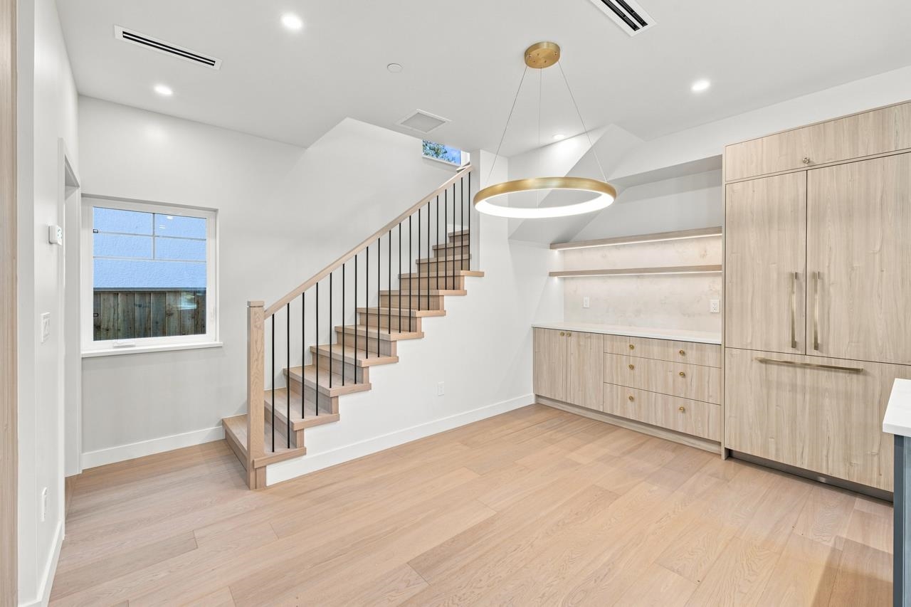 3206 E GEORGIA STREET