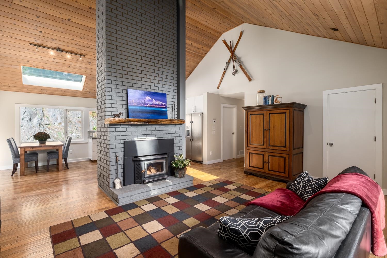 1302 ADAMS ROAD