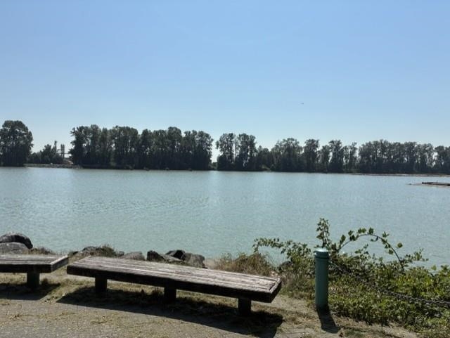 2387 QUAYSIDE COURT