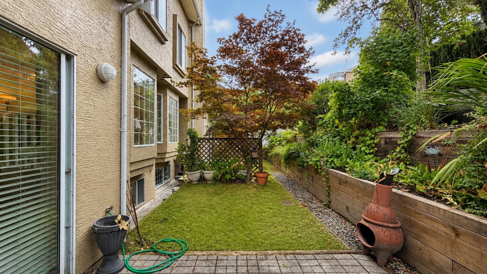 2387 QUAYSIDE COURT