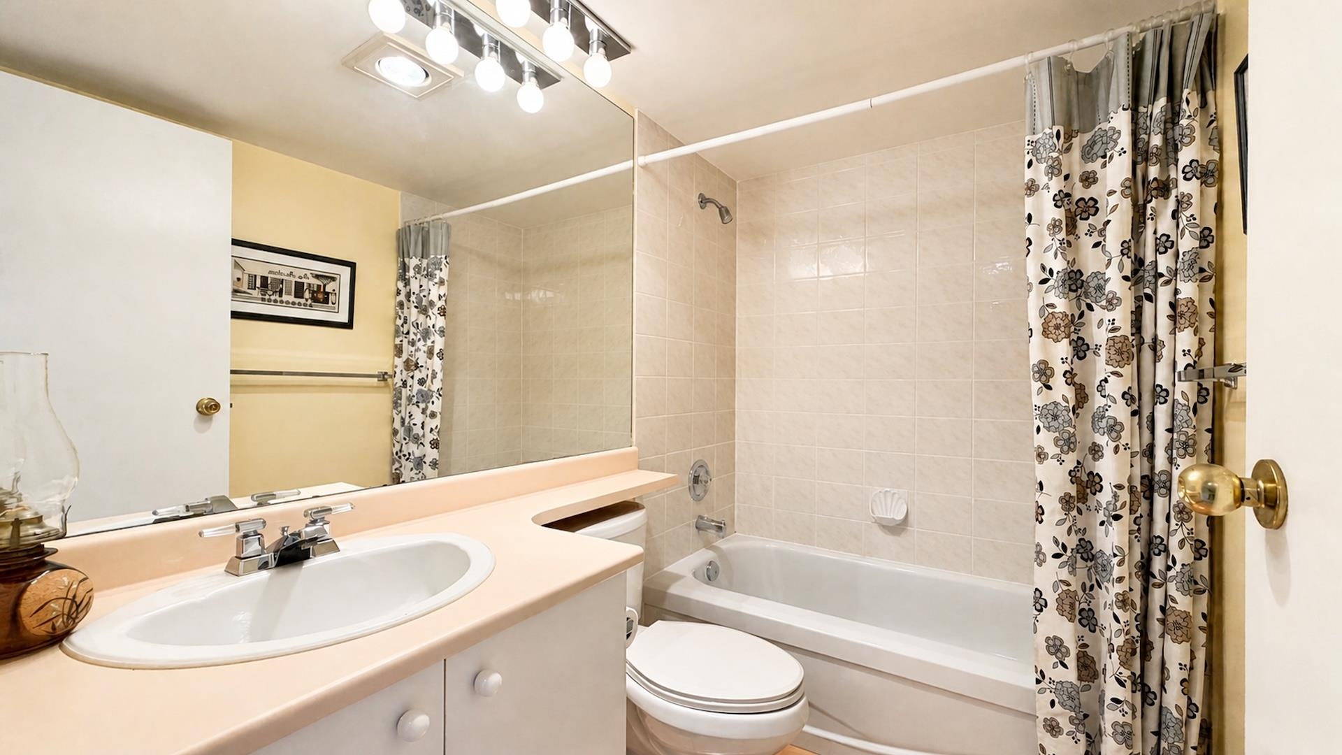 2387 QUAYSIDE COURT