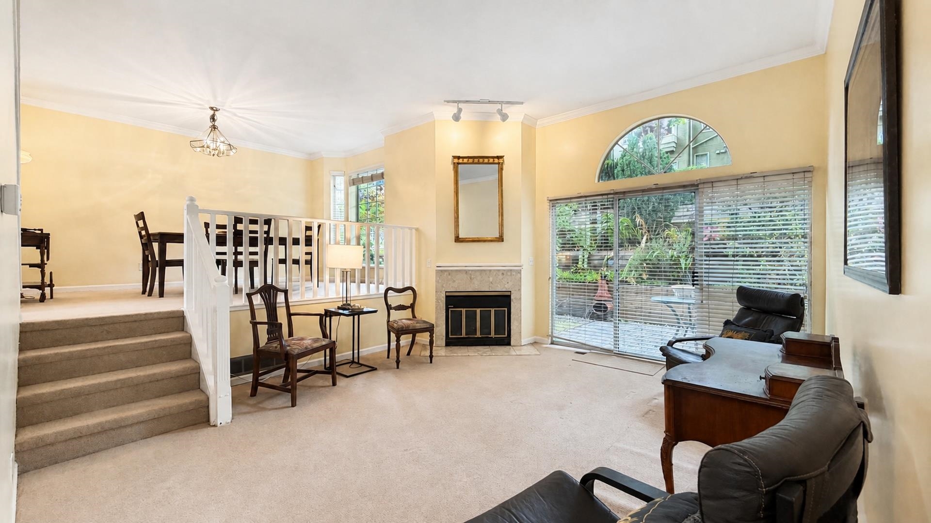 2387 QUAYSIDE COURT