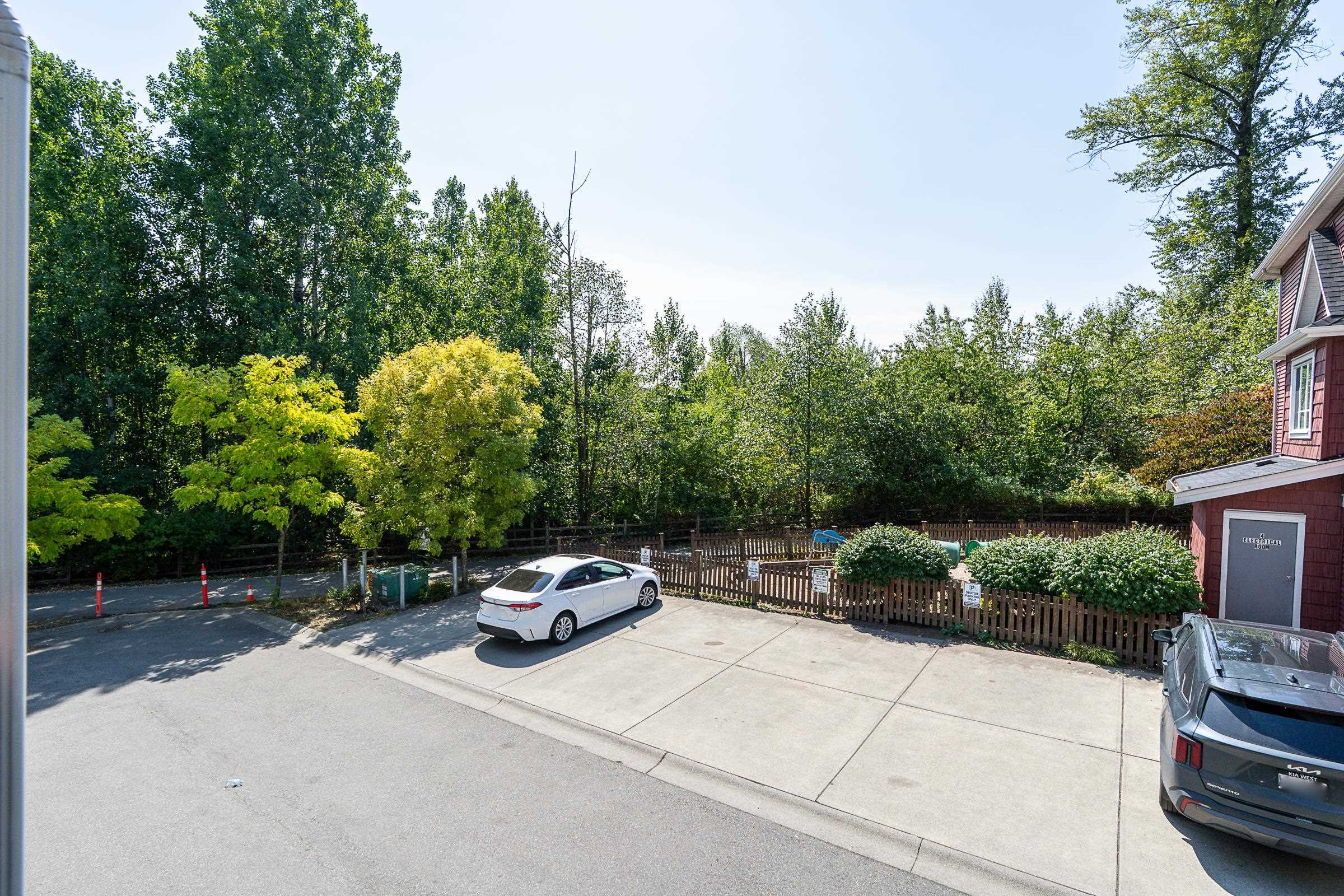 54 19128 65 AVENUE