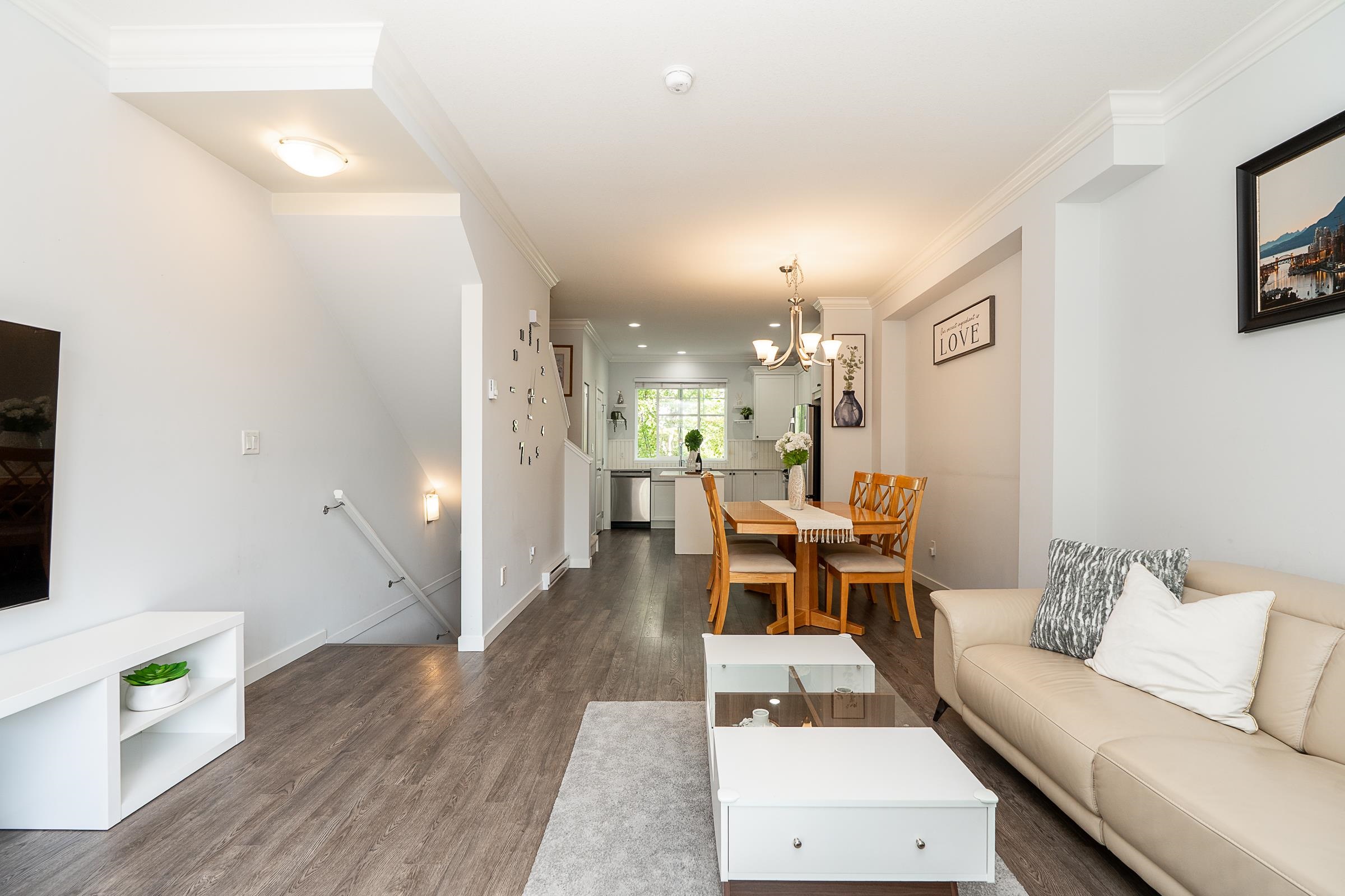 54 19128 65 AVENUE