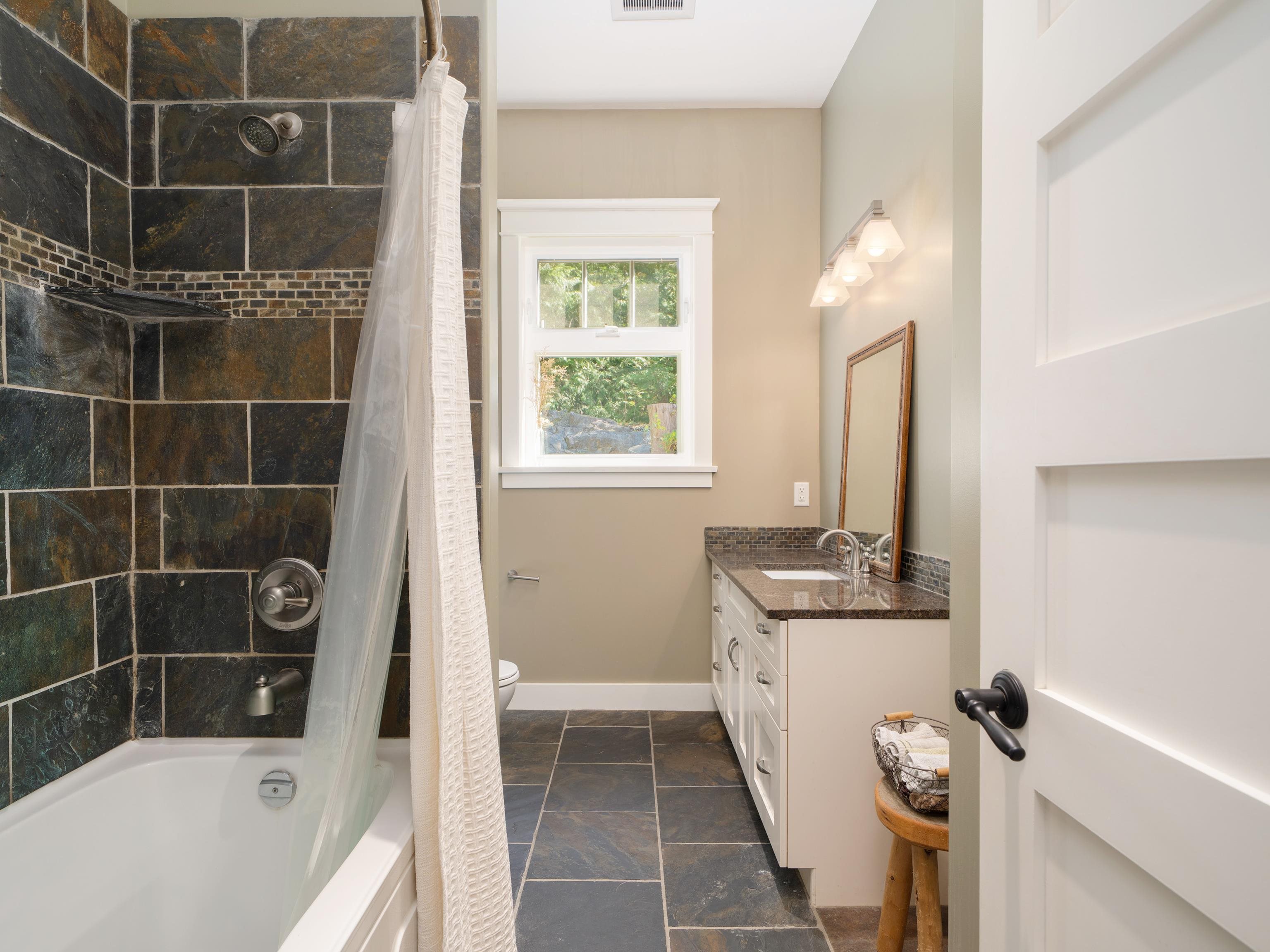 1010 COWAN POINT DRIVE