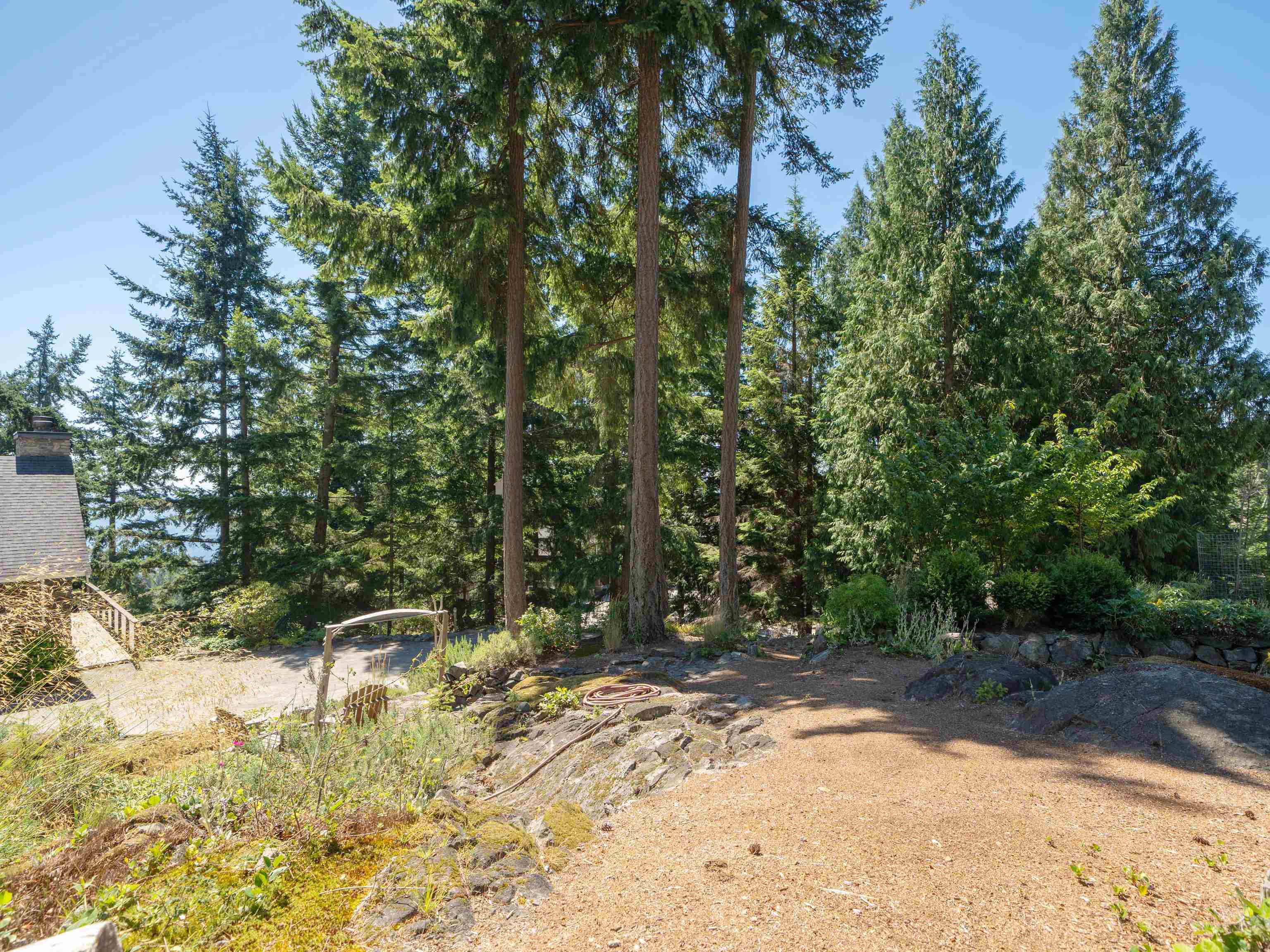 1010 COWAN POINT DRIVE