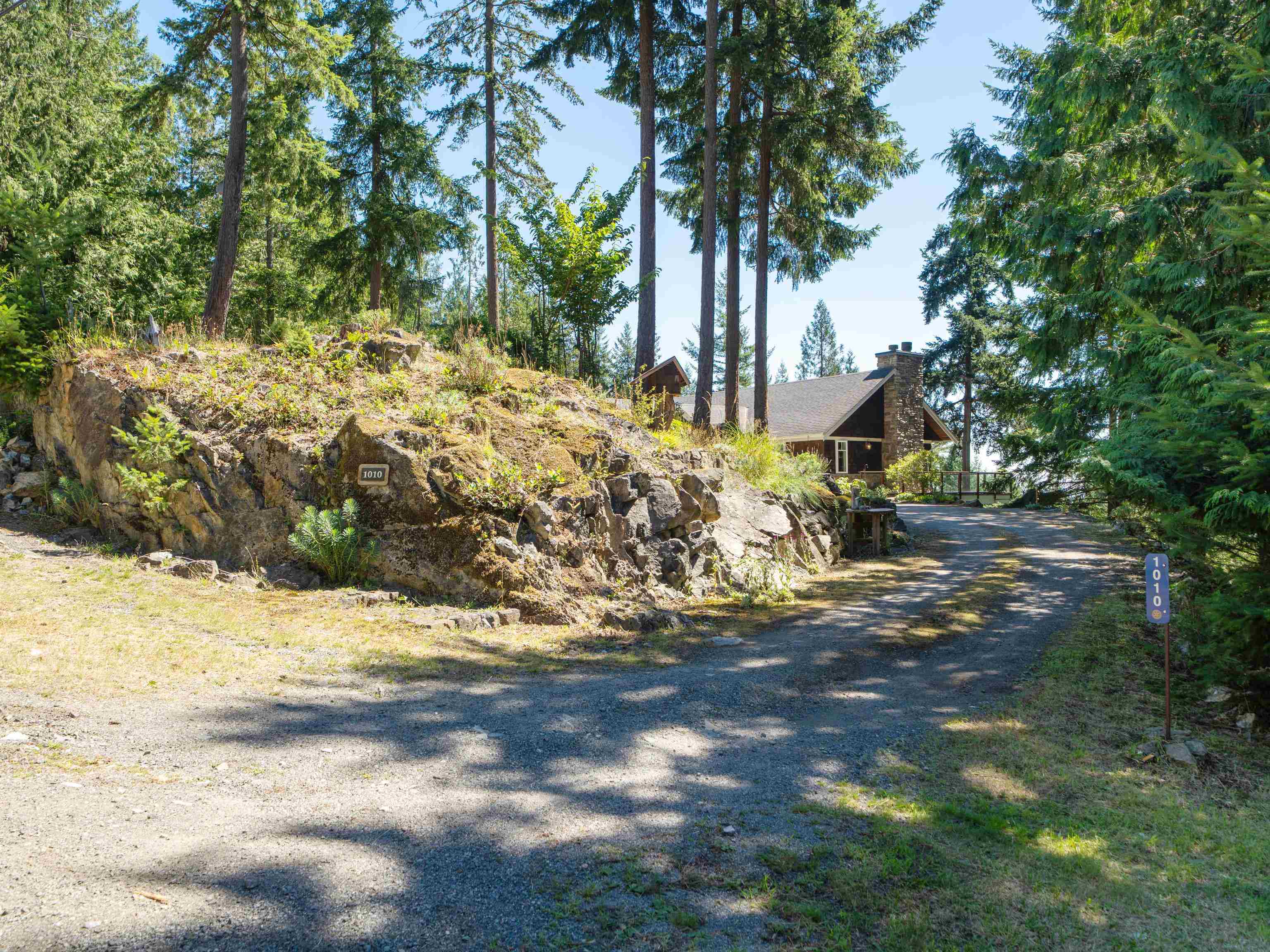 1010 COWAN POINT DRIVE