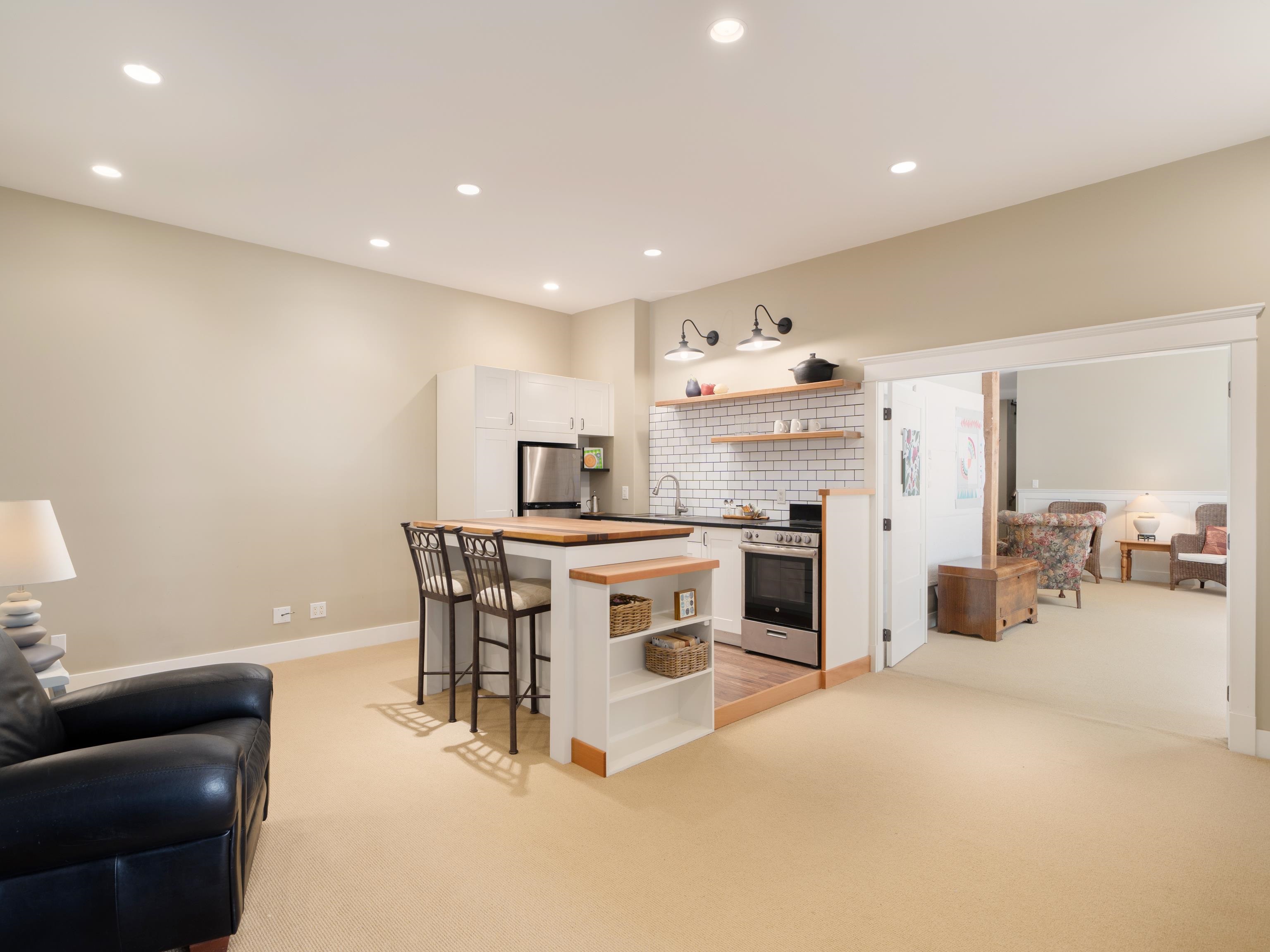 1010 COWAN POINT DRIVE