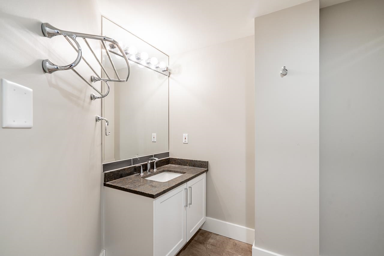 506 15466 NORTH BLUFF ROAD