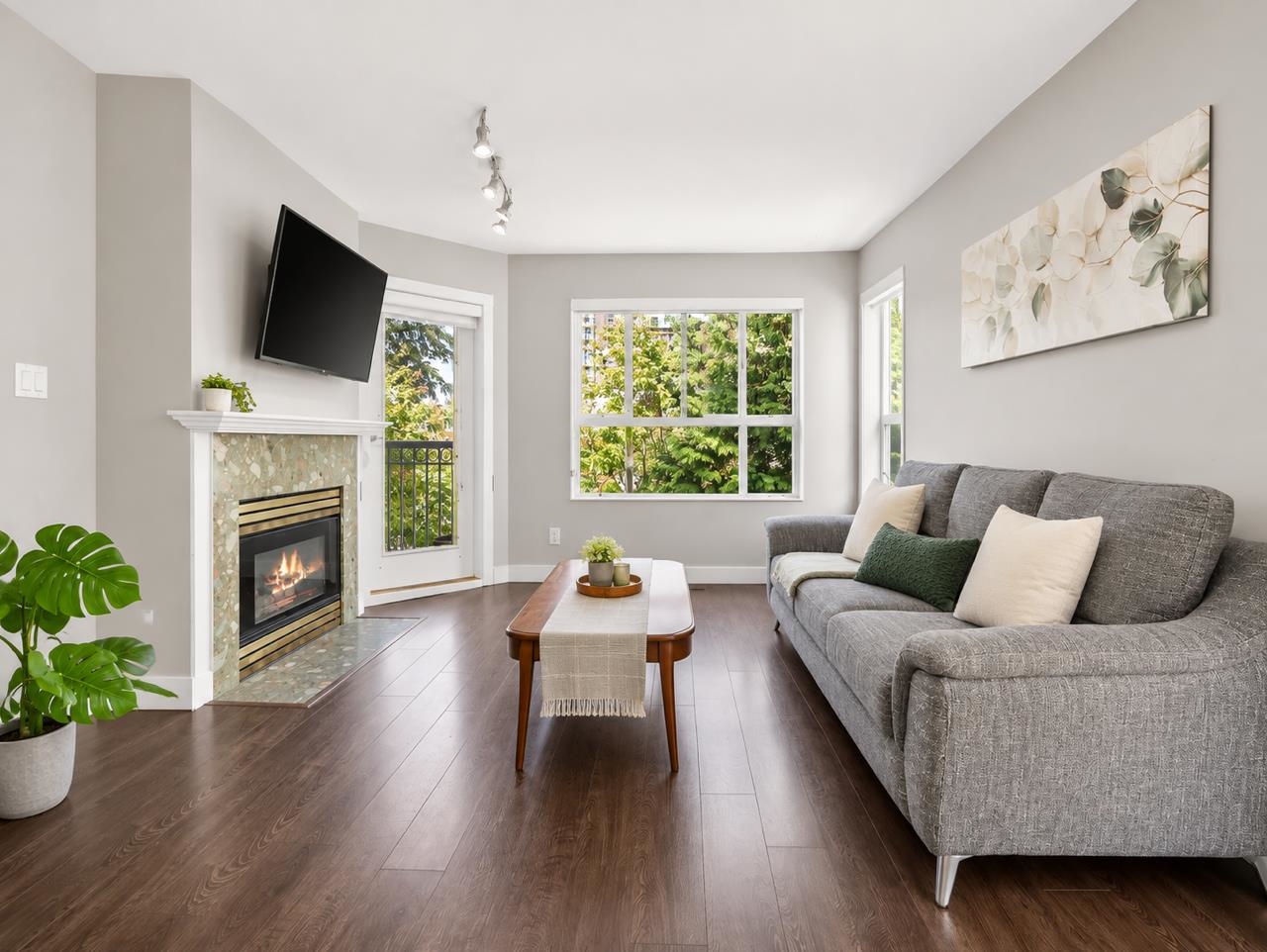309 13939 LAUREL DRIVE