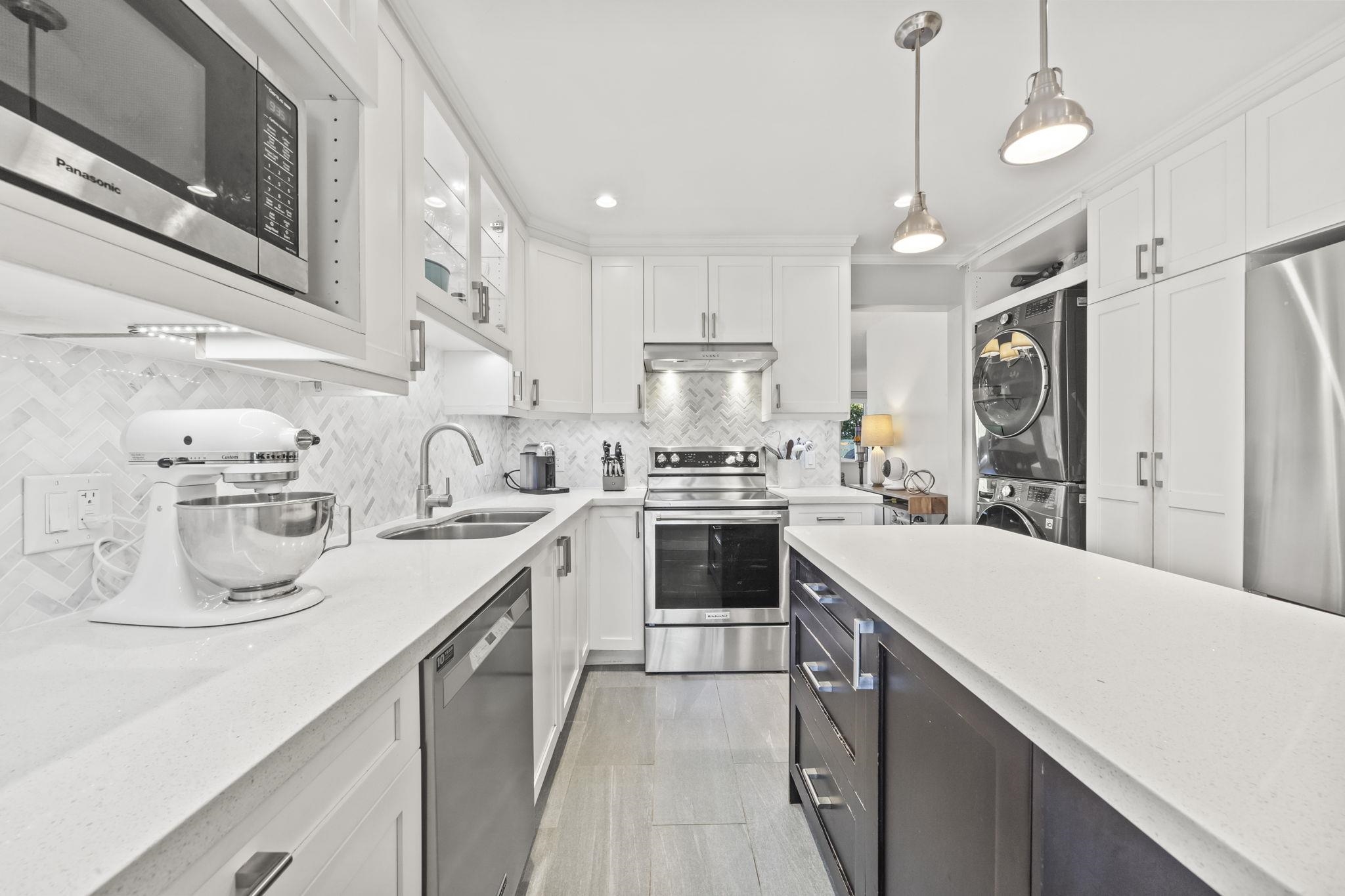 171 3031 WILLIAMS ROAD