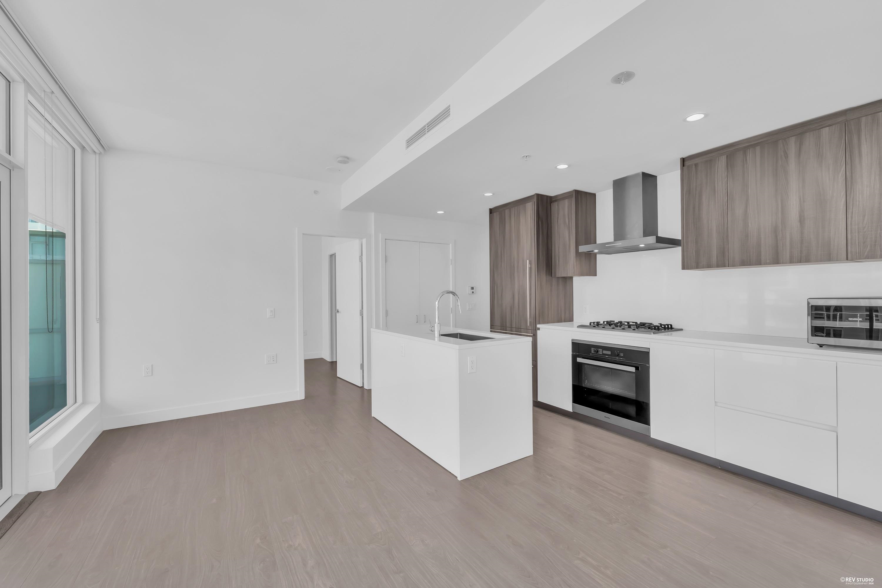 904 8133 COOK ROAD