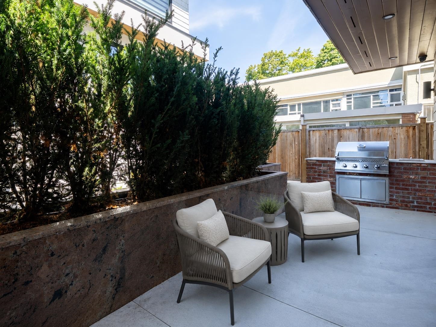2 5963 GRANVILLE STREET